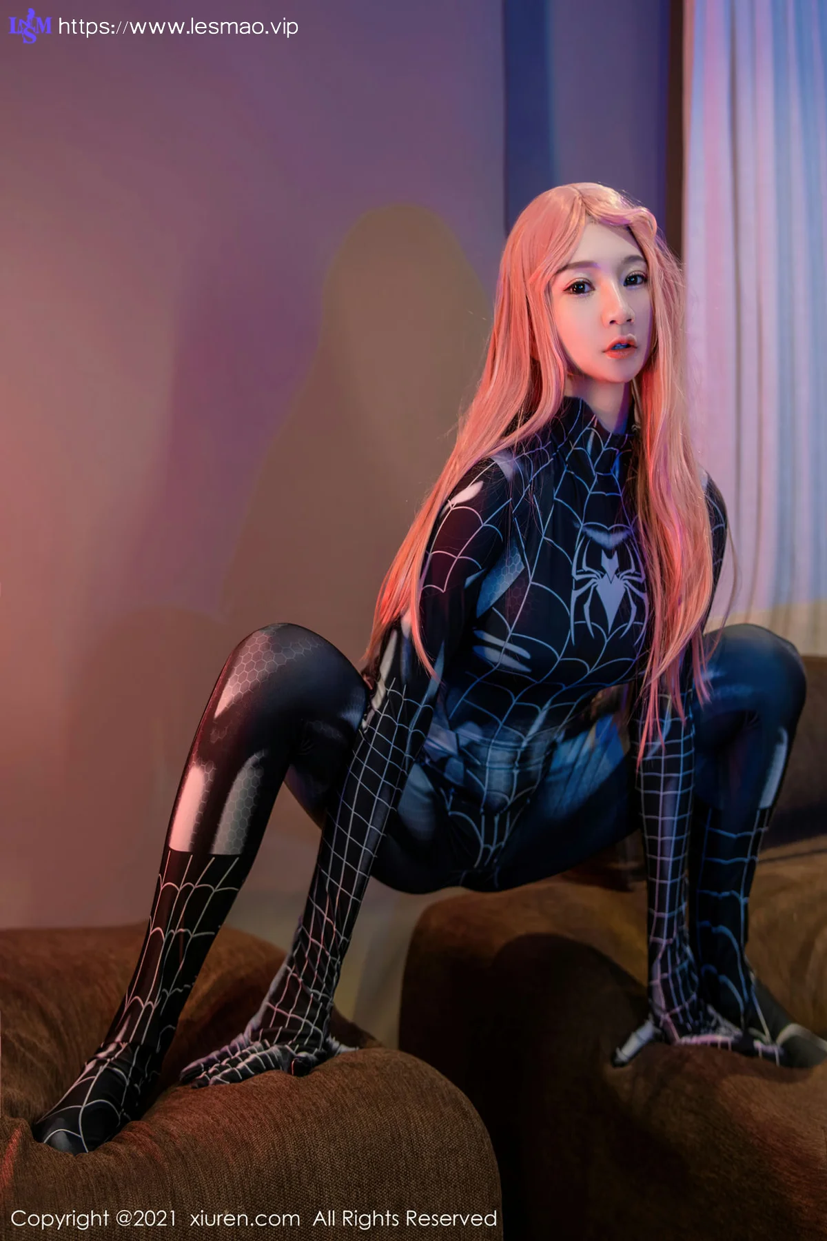 XiuRen 秀人 No.4070 毒液女香瓜臀御姐 顾乔楠Cora 性感写真3 - 21