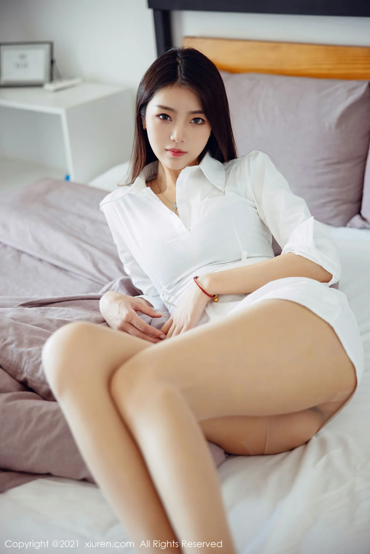 XiuRen 秀人 No.4073 薄薄丝袜 可樂Vicky 长三角旅拍2 - 36