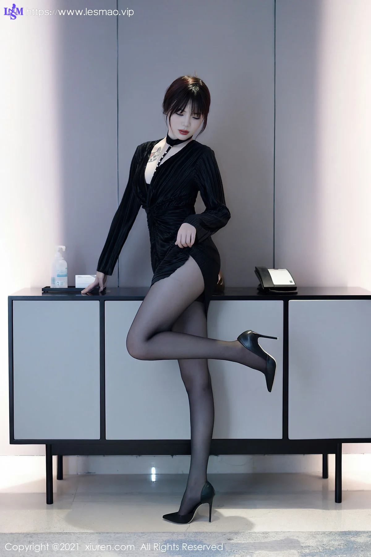 XiuRen 秀人 No.4080 黑丝魅惑 Arude薇薇 性感写真2 - 13