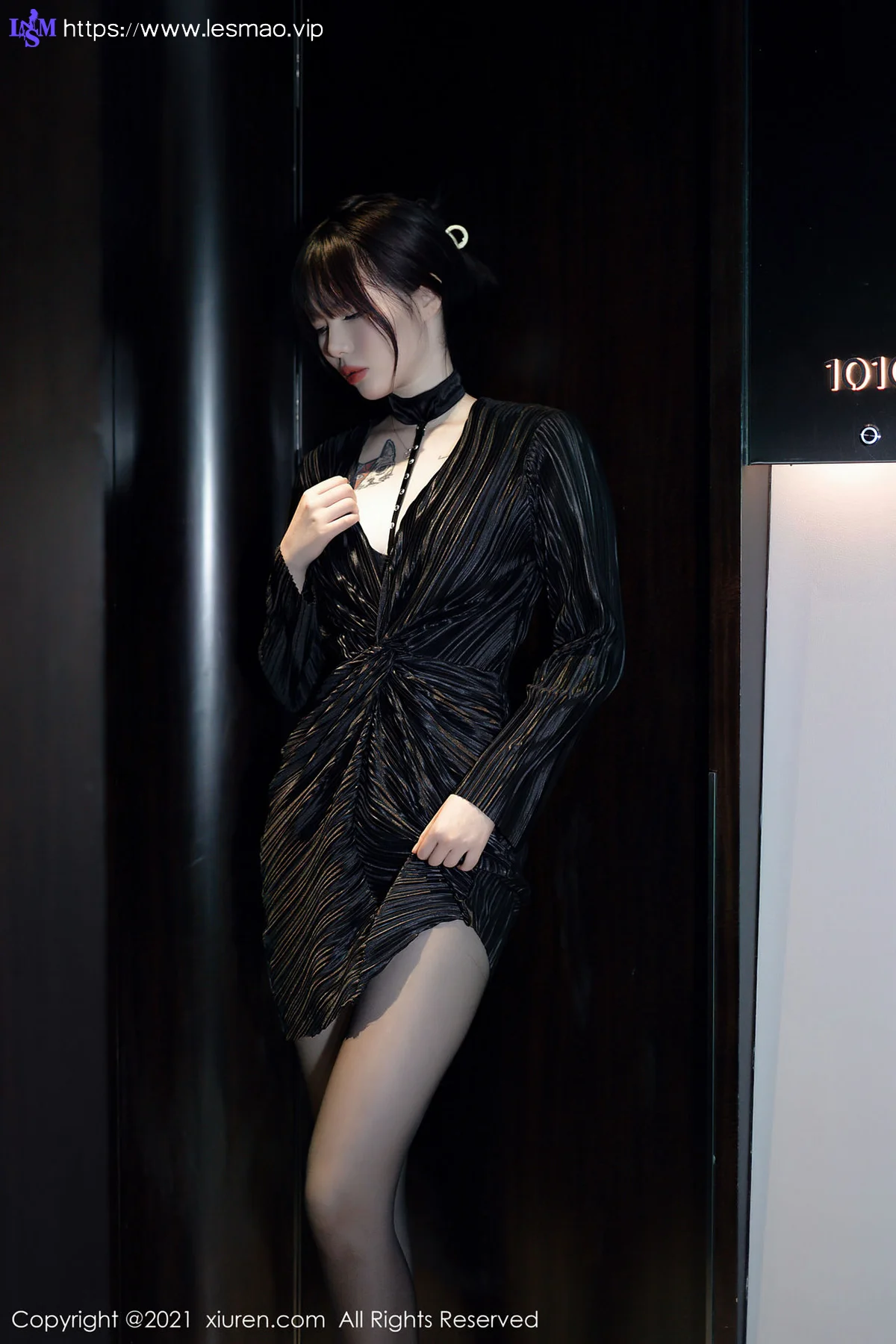 XiuRen 秀人 No.4080 黑丝魅惑 Arude薇薇 性感写真2 - 15