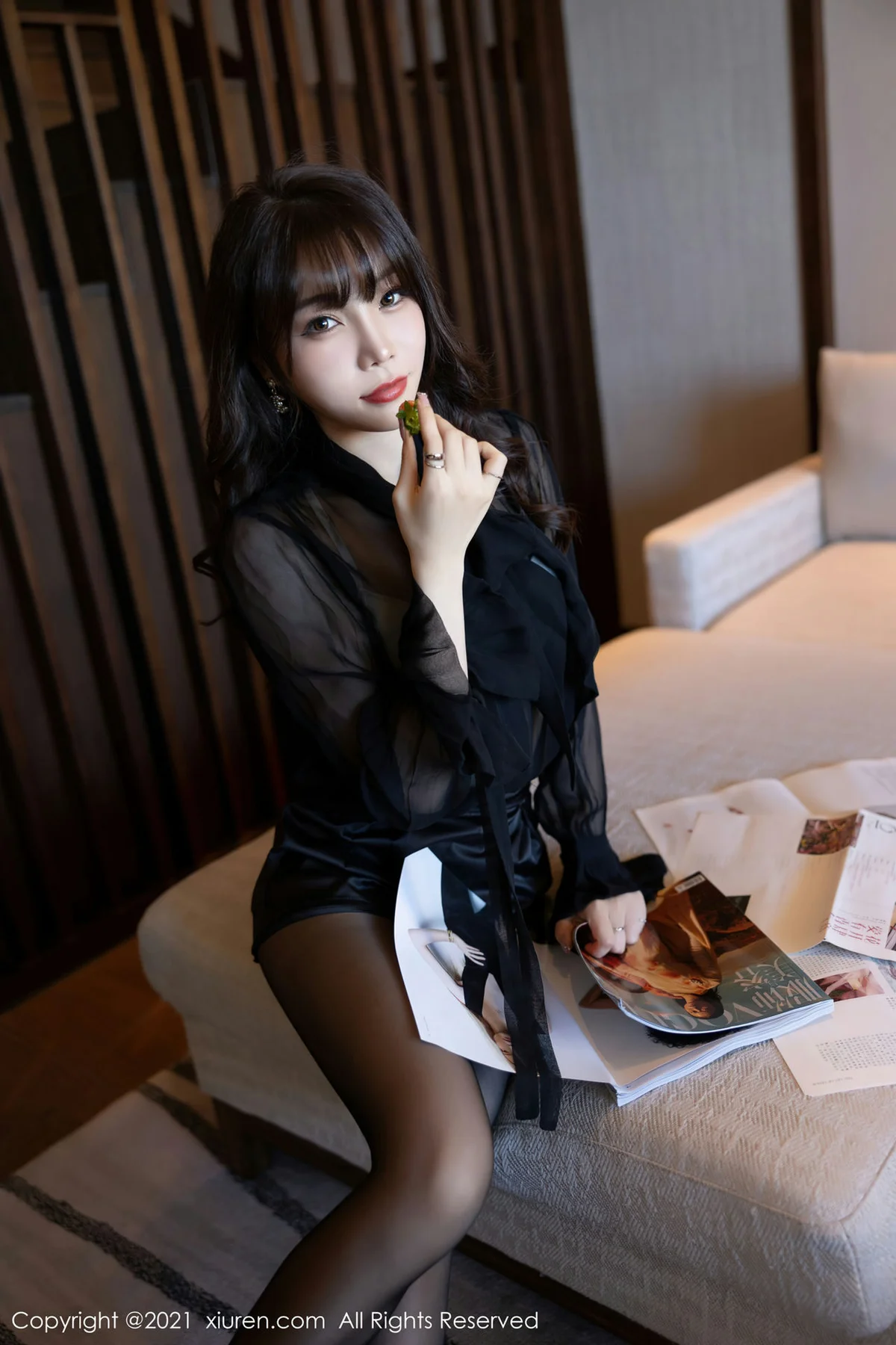XiuRen 秀人 No.4114 魅惑黑丝 芝芝Booty 深圳旅拍 - 33
