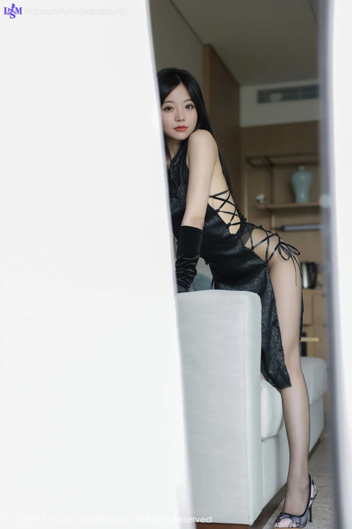 XiuRen 秀人 No.4125 古典高开衩旗袍 佘贝拉bella 性感写真 - 31