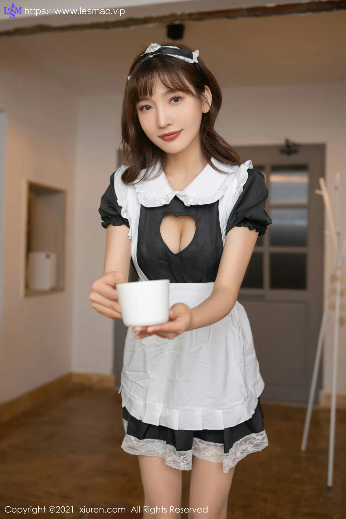 XiuRen 秀人 No.4130 女仆主题 陆萱萱 重庆旅拍1 - 24