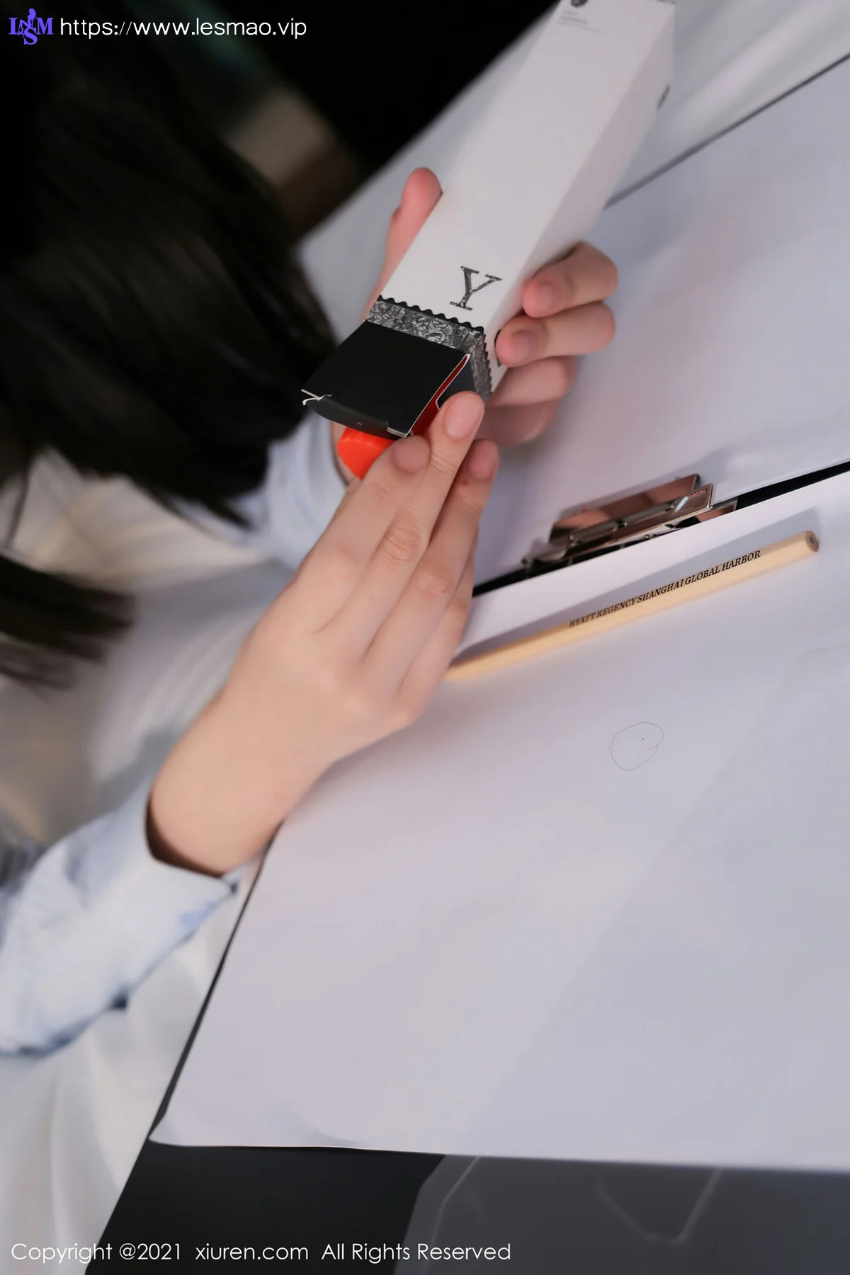 XiuRen 秀人 No.4132 新人模特 summer宝宝 职业OL性感写真 - 49