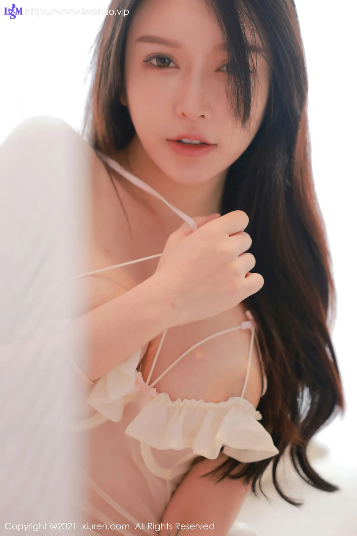 XiuRen 秀人 No.4160 蕾丝吊裙 玉兔miki 大理旅拍 - 24