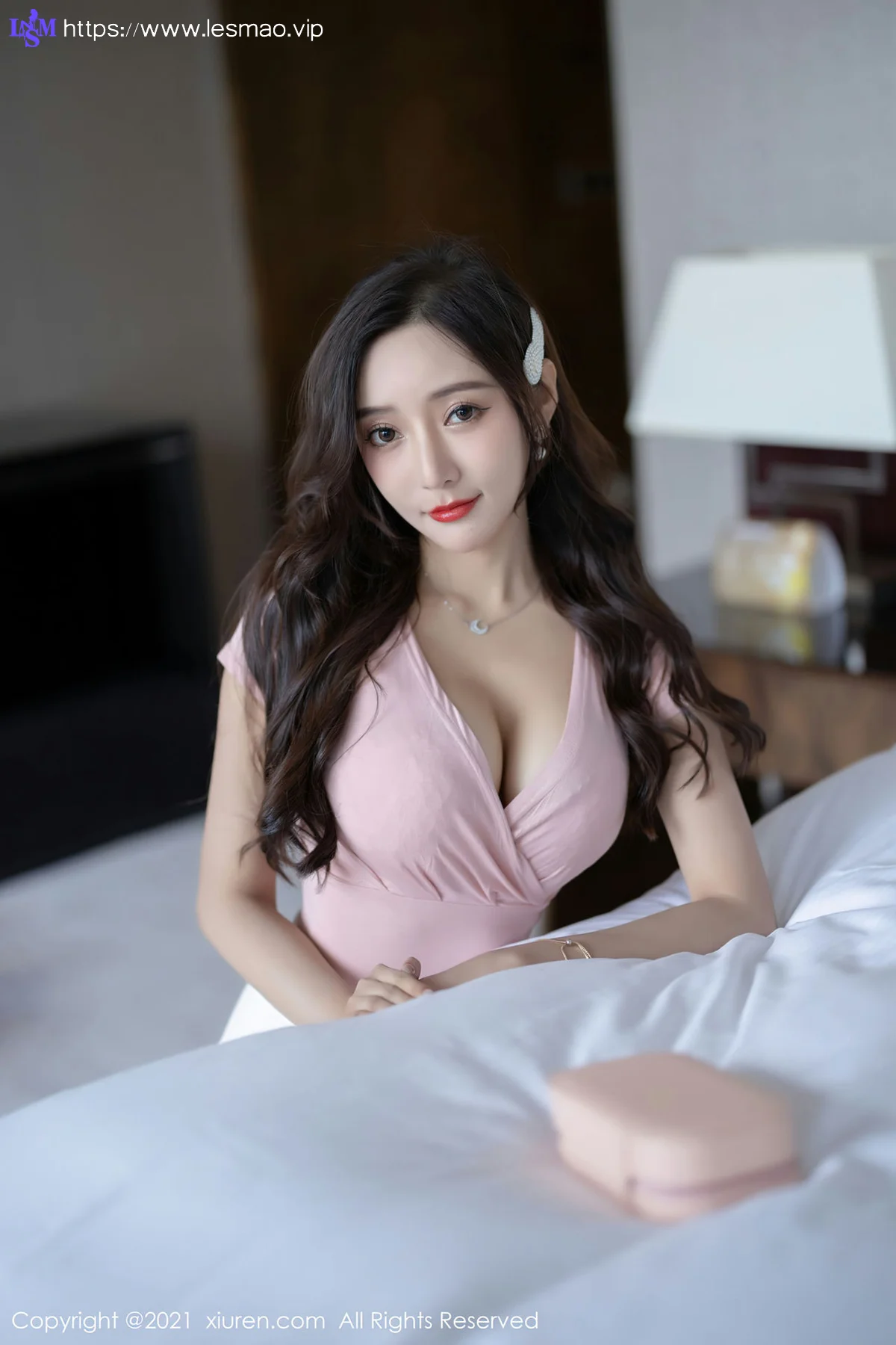 XiuRen 秀人 No.4173 粉色上衣 王馨瑶yanni 性感写真11 - 22