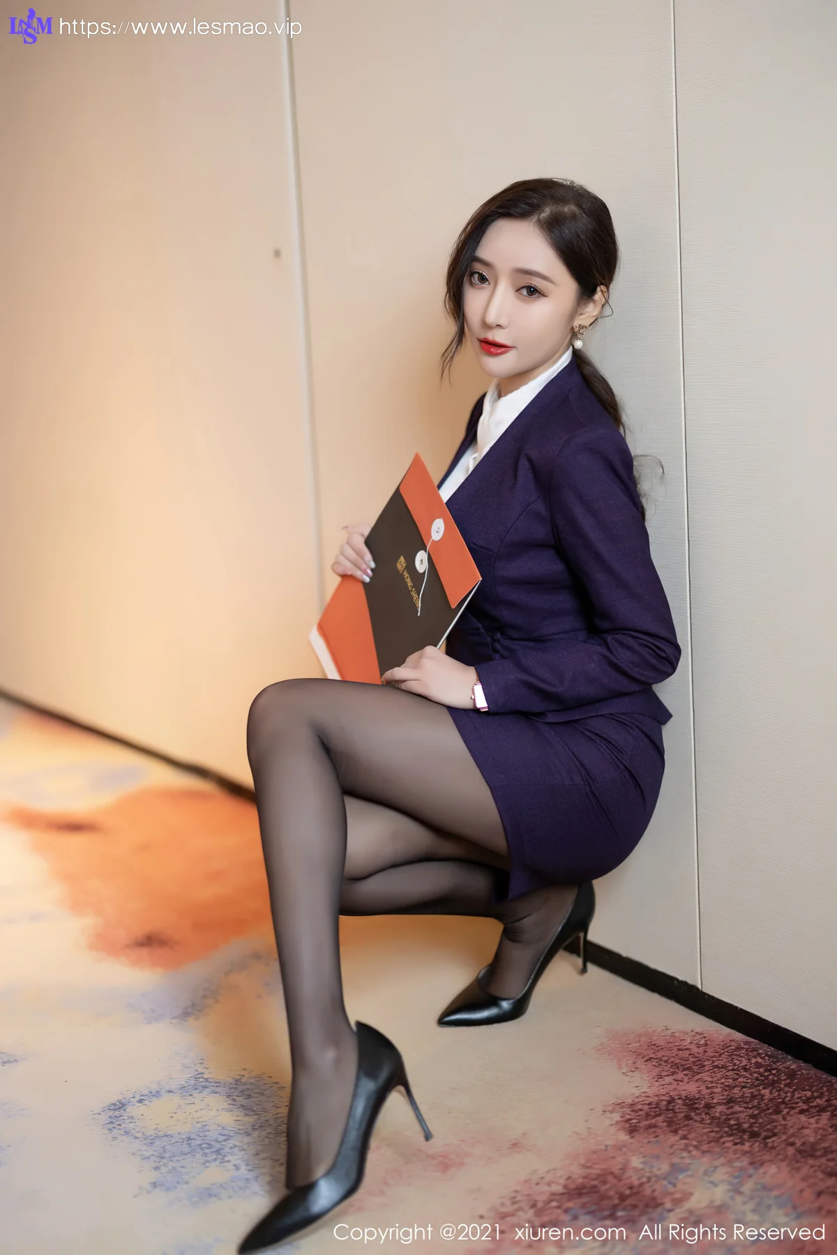XiuRen 秀人 No.4184 职业装OL 王馨瑶yanni 性感写真1 - 9
