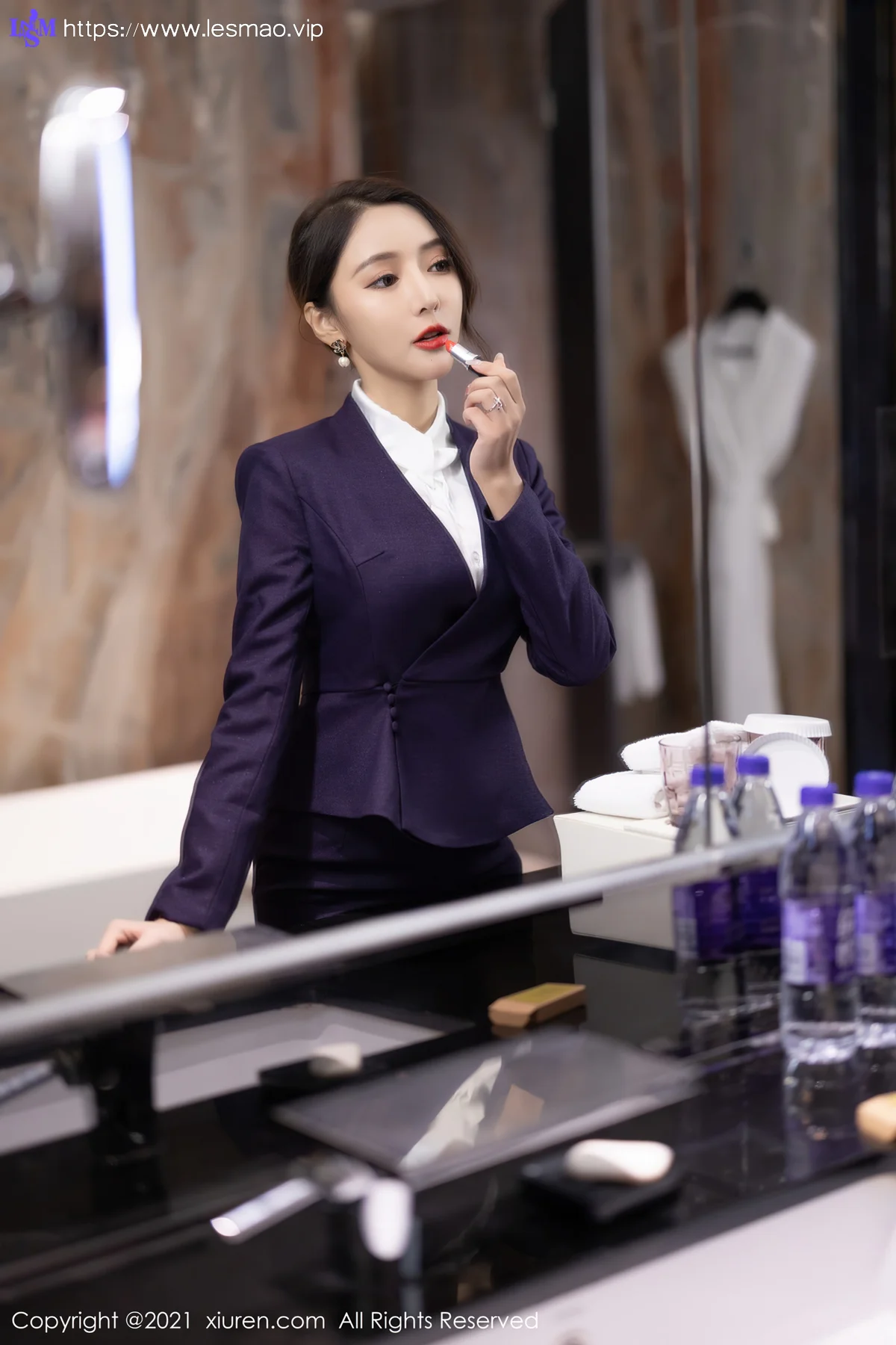 XiuRen 秀人 No.4184 职业装OL 王馨瑶yanni 性感写真1 - 11