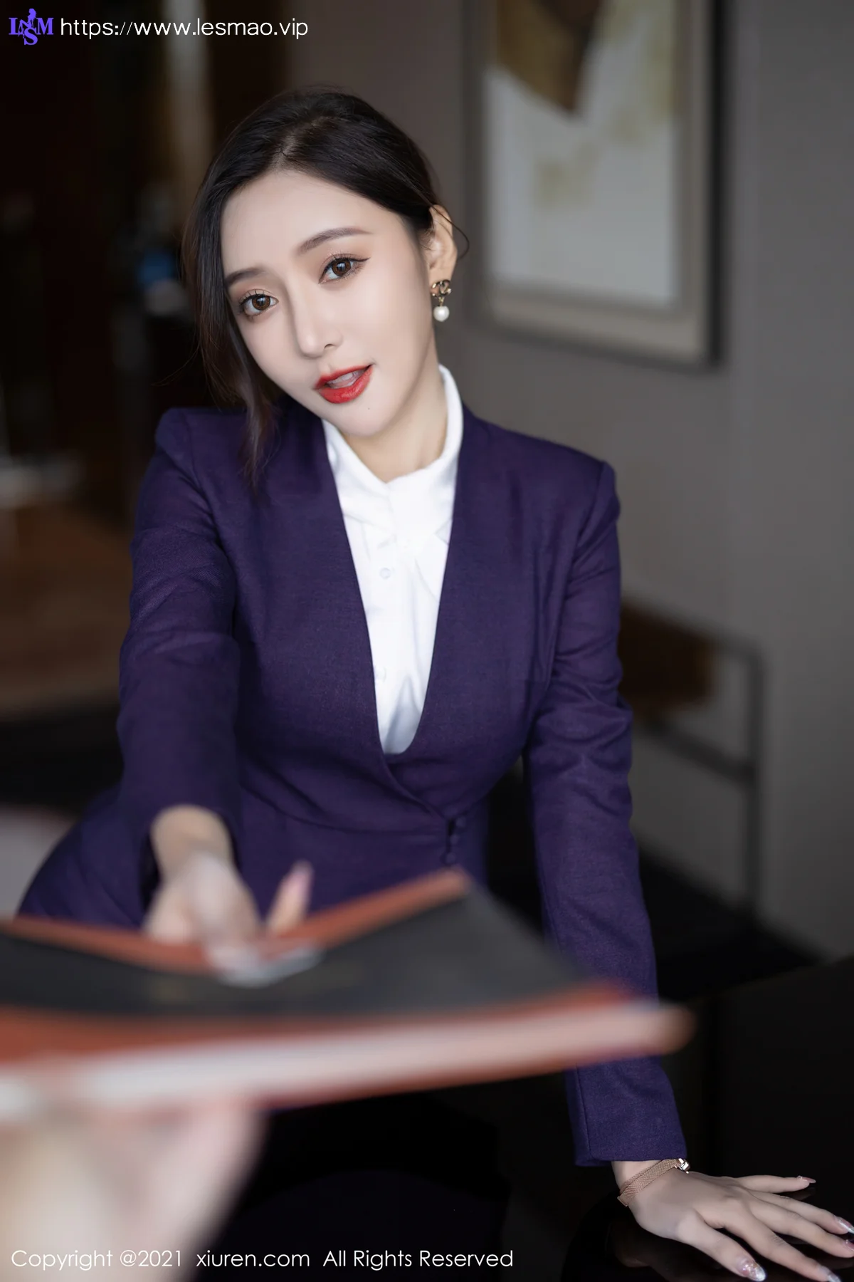 XiuRen 秀人 No.4184 职业装OL 王馨瑶yanni 性感写真1 - 16