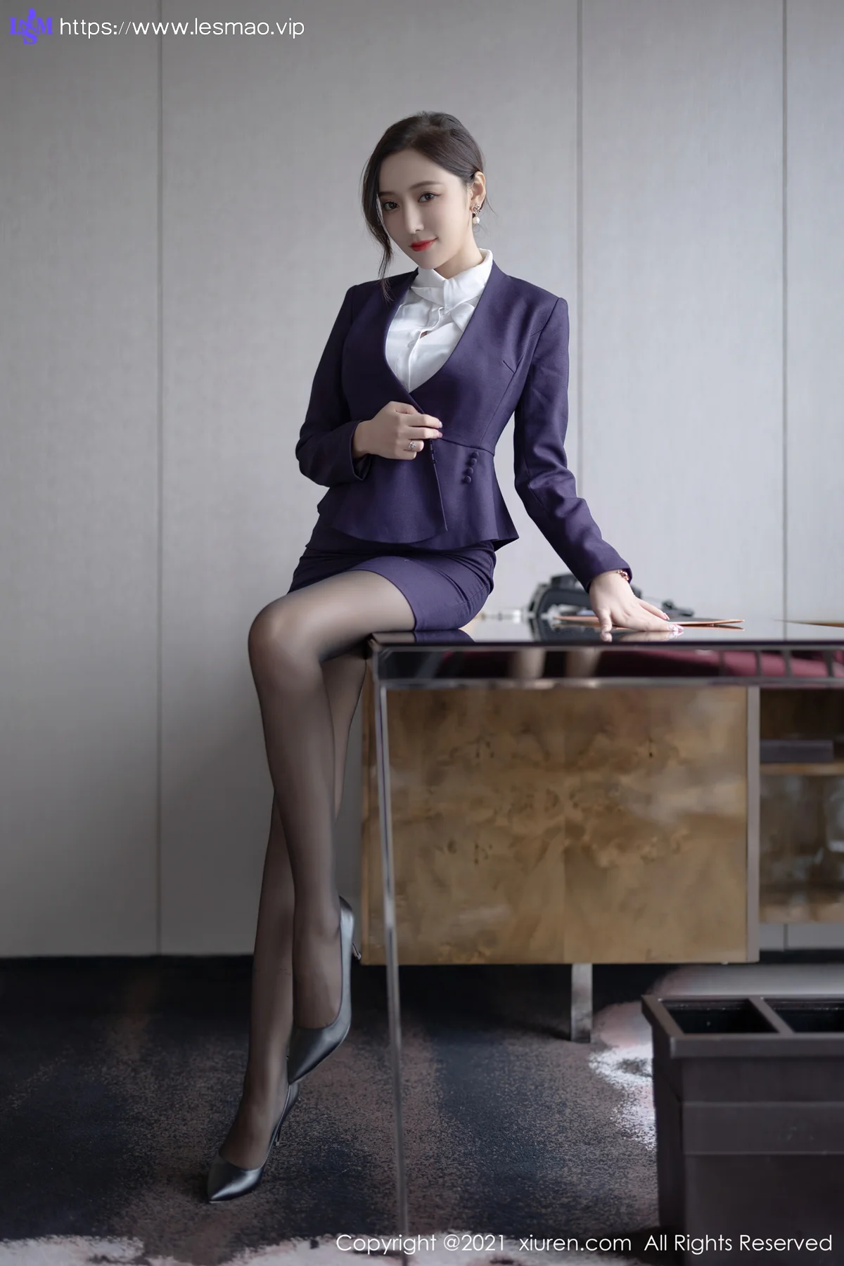 XiuRen 秀人 No.4184 职业装OL 王馨瑶yanni 性感写真1 - 18