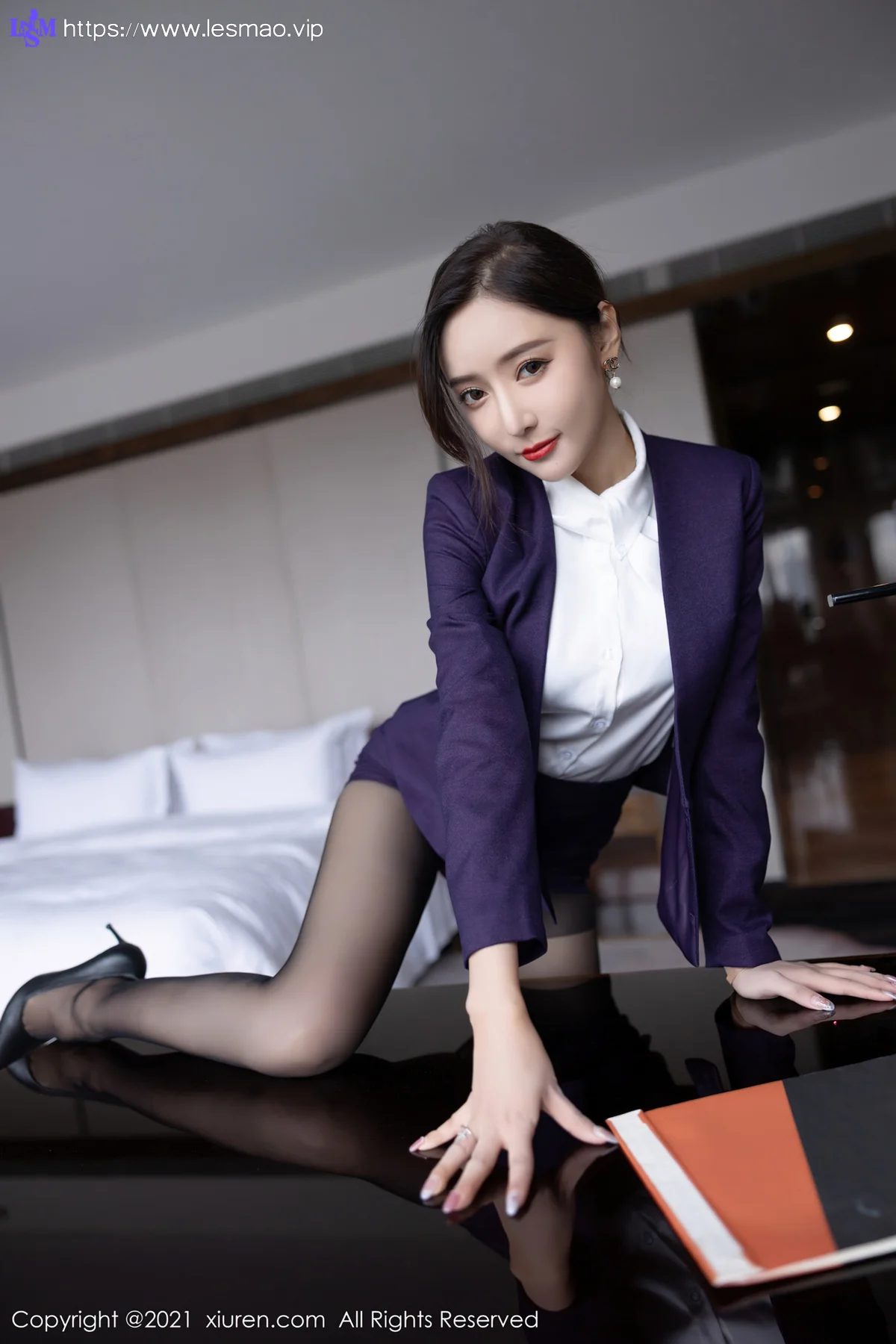 XiuRen 秀人 No.4184 职业装OL 王馨瑶yanni 性感写真1 - 25