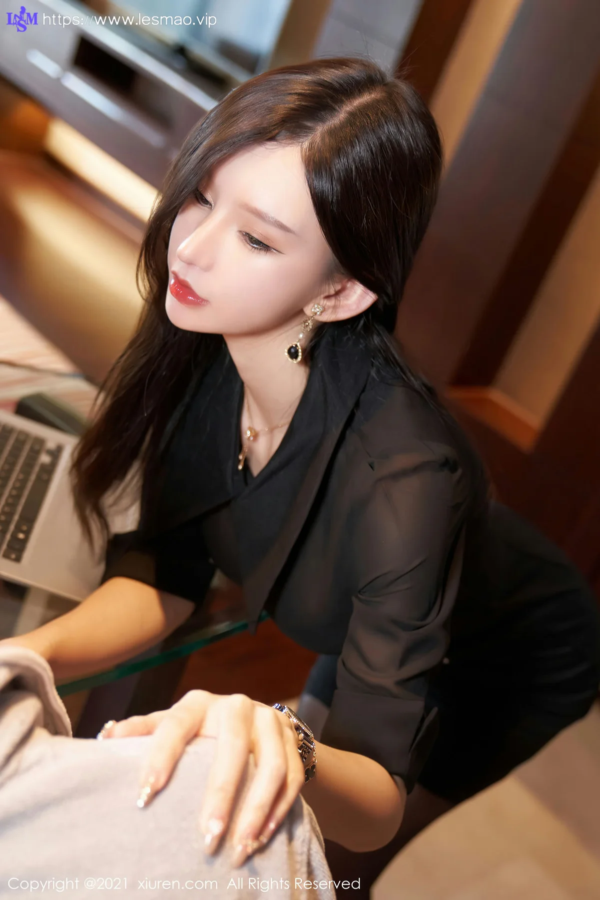 XiuRen 秀人 No.4193 OL女同事 周于希Sandy 性感写真111 - 15