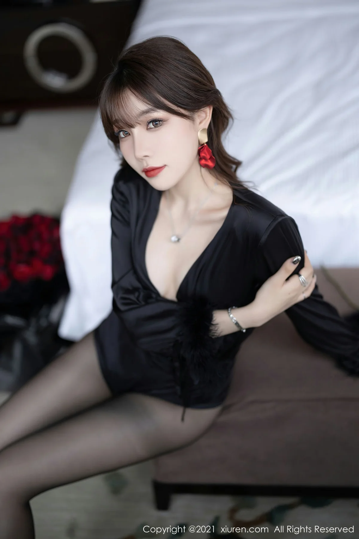 XiuRen 秀人 No.4205 娇媚欲滴 芝芝Booty 性感写真11 - 41