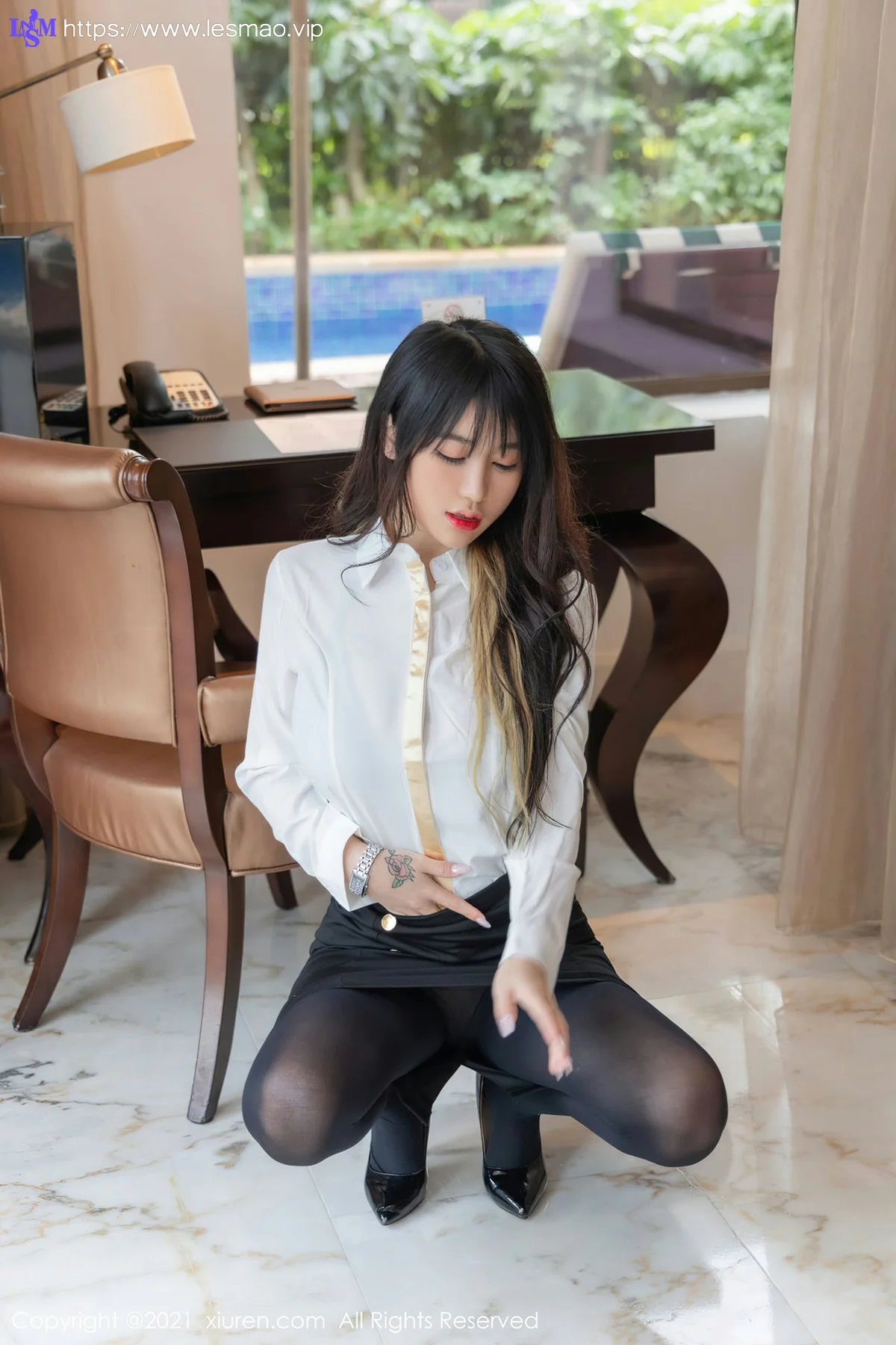 XiuRen 秀人 No.4213 户外泳池 美七Mia 青海旅拍 - 14