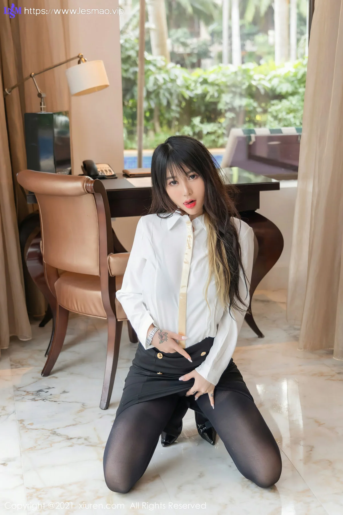 XiuRen 秀人 No.4213 户外泳池 美七Mia 青海旅拍 - 15