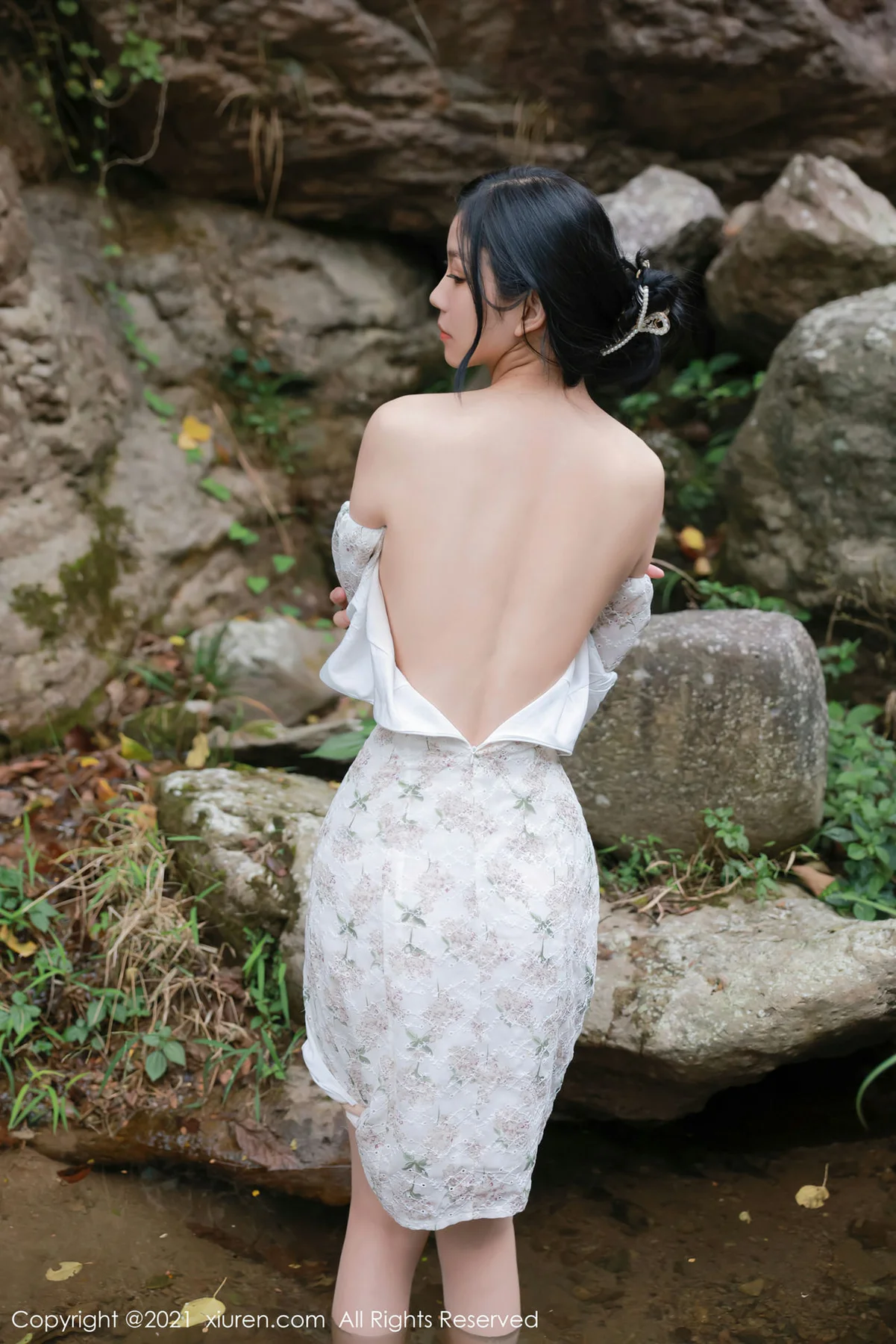 XiuRen 秀人 No.4229 野外写真 李雅柔182CM 大理旅拍 - 32