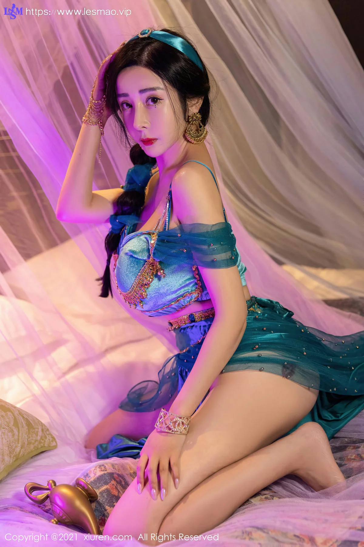 XiuRen 秀人 No.4243 丰腴婀娜 允爾 成都旅拍 - 11