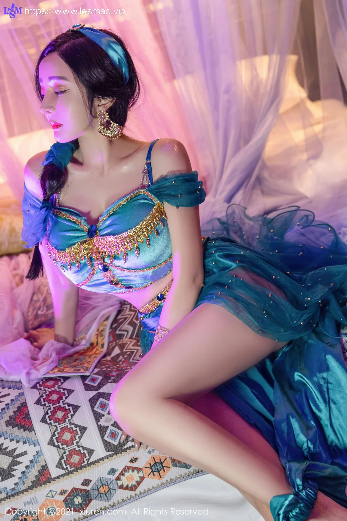 XiuRen 秀人 No.4243 丰腴婀娜 允爾 成都旅拍 - 20