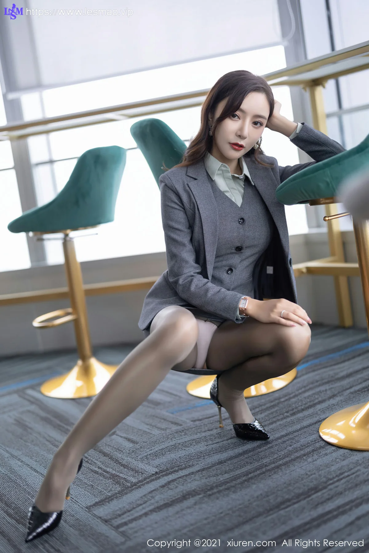 XiuRen 秀人 No.4251 职业装OL 王馨瑶yanni 性感写真11 - 21