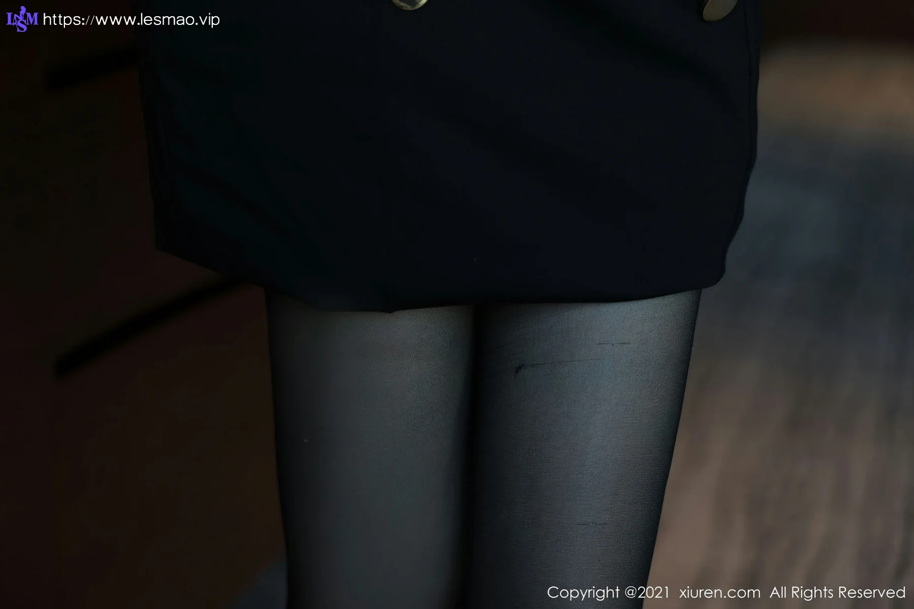 XiuRen 秀人 No.4291 短裙秘书OL 月音瞳 性感写真 - 11