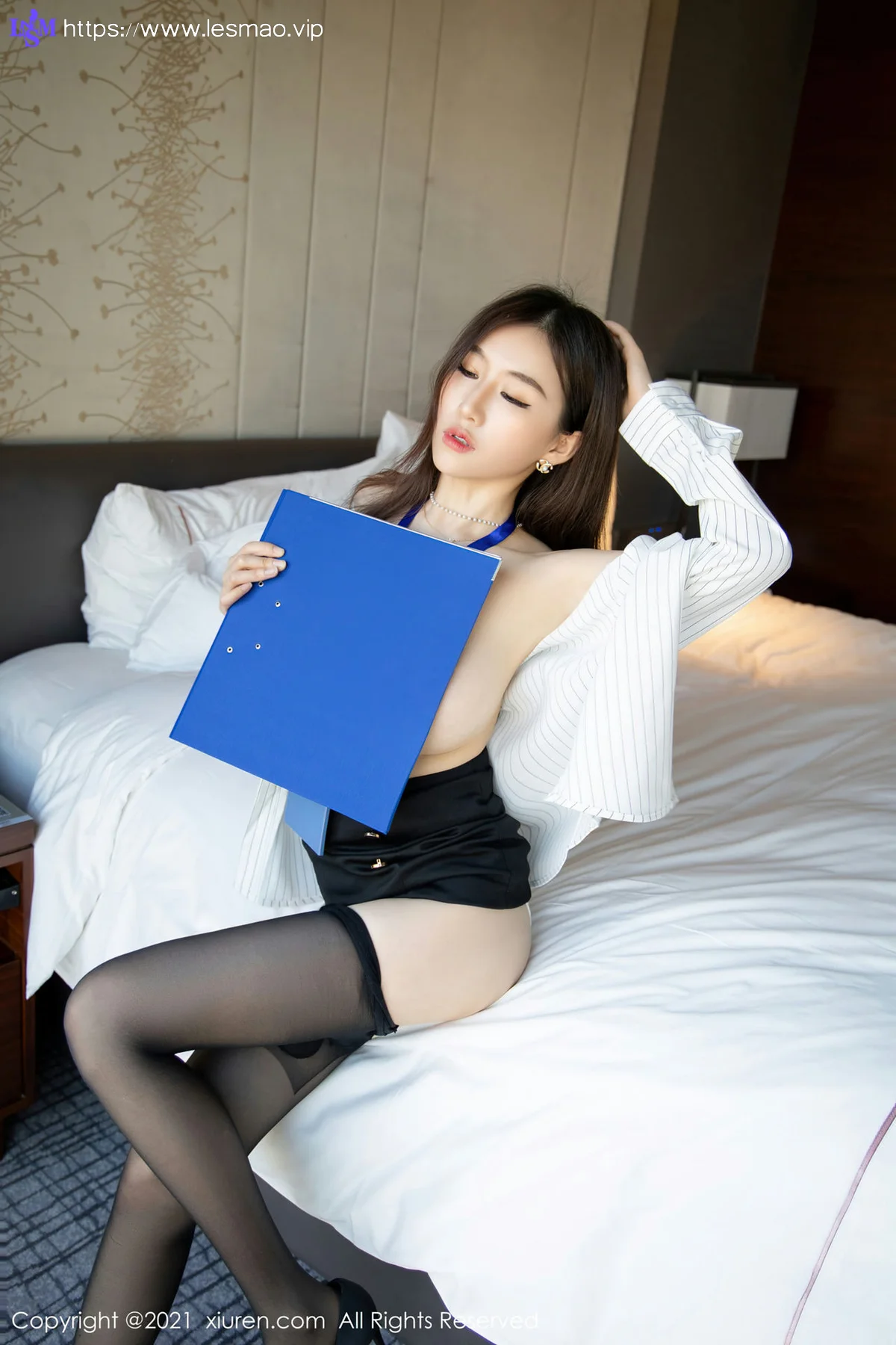 XiuRen 秀人 No.4291 短裙秘书OL 月音瞳 性感写真 - 91