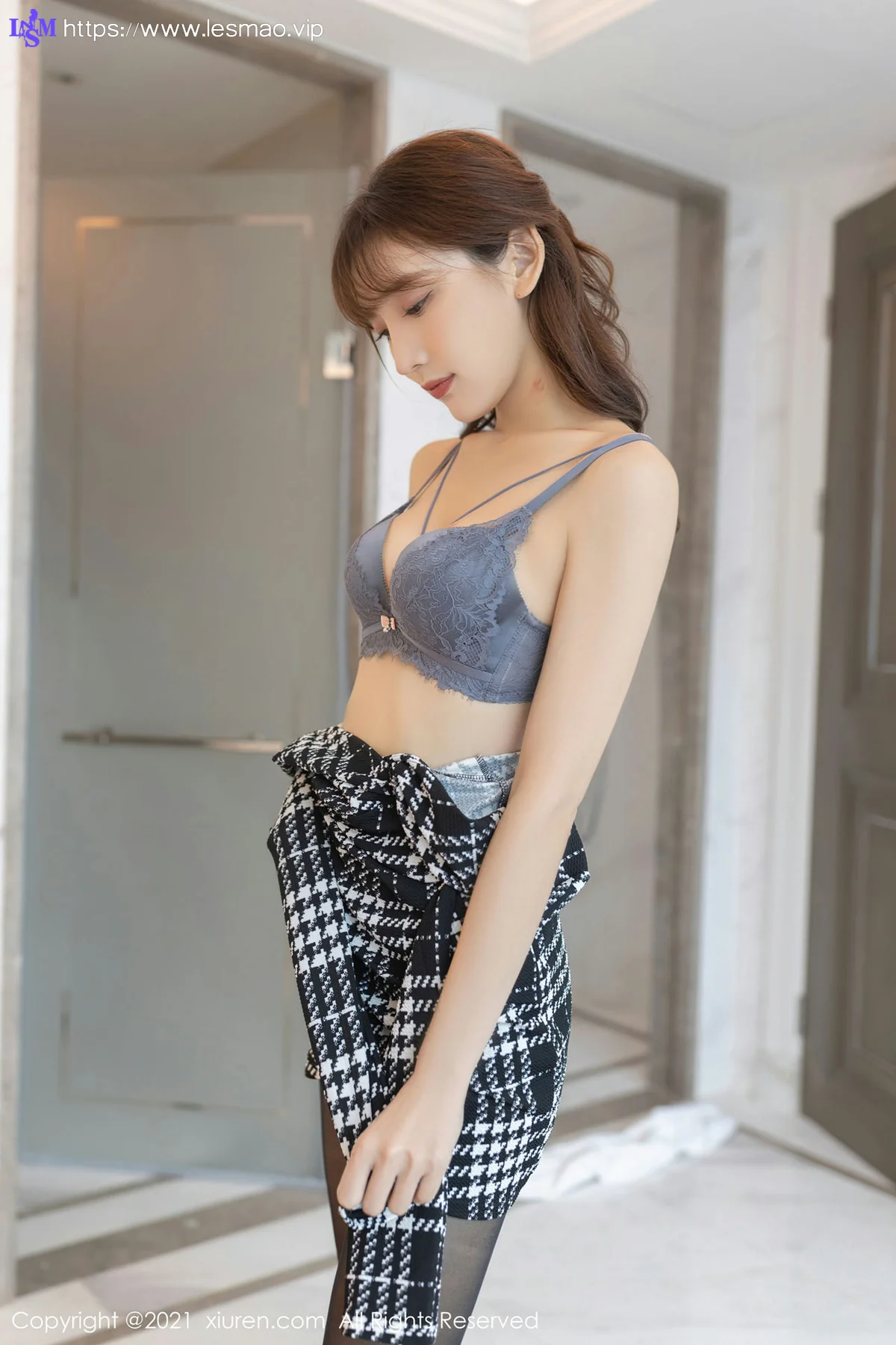 XiuRen 秀人 No.4292 玉体女神 陆萱萱 重庆旅拍222 - 37
