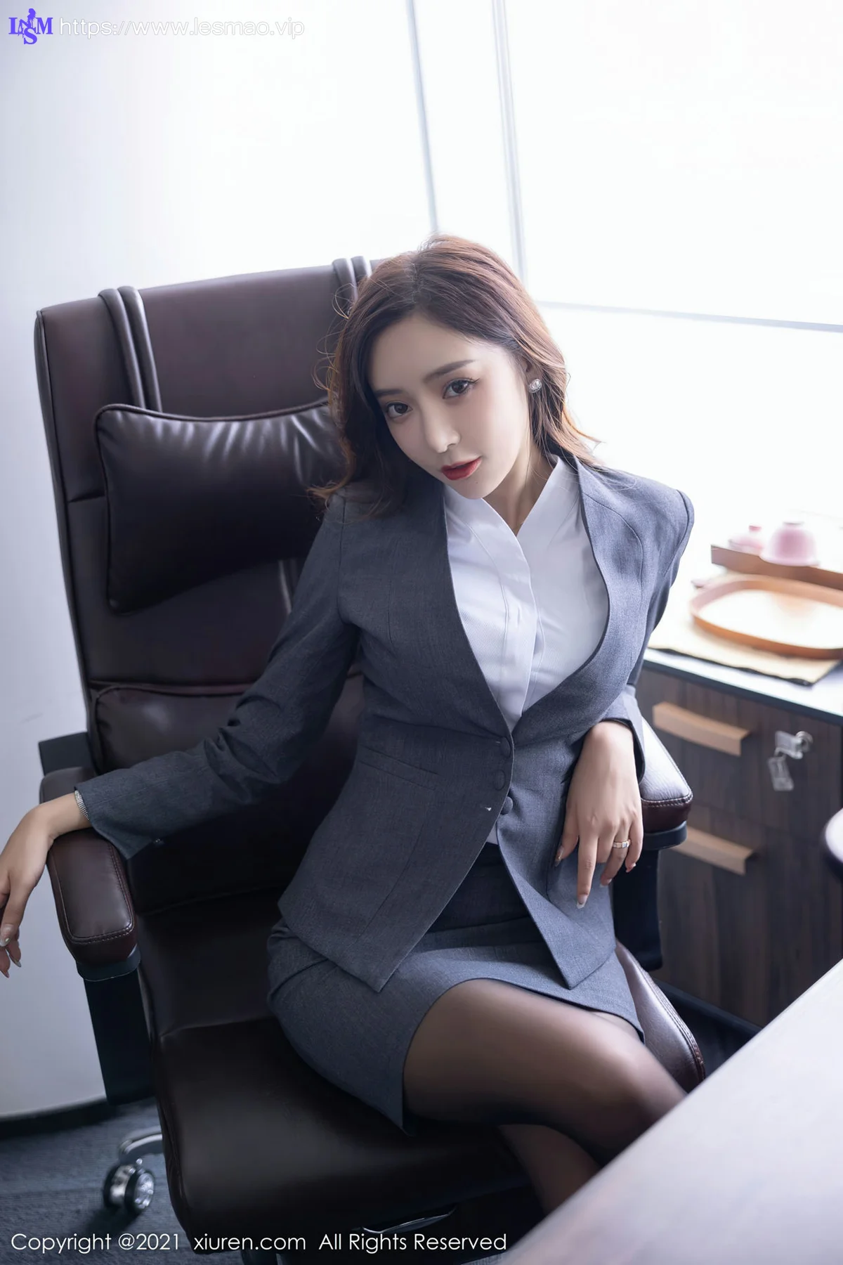 XiuRen 秀人 No.4304 职业装OL 王馨瑶yanni 性感写真1 - 18
