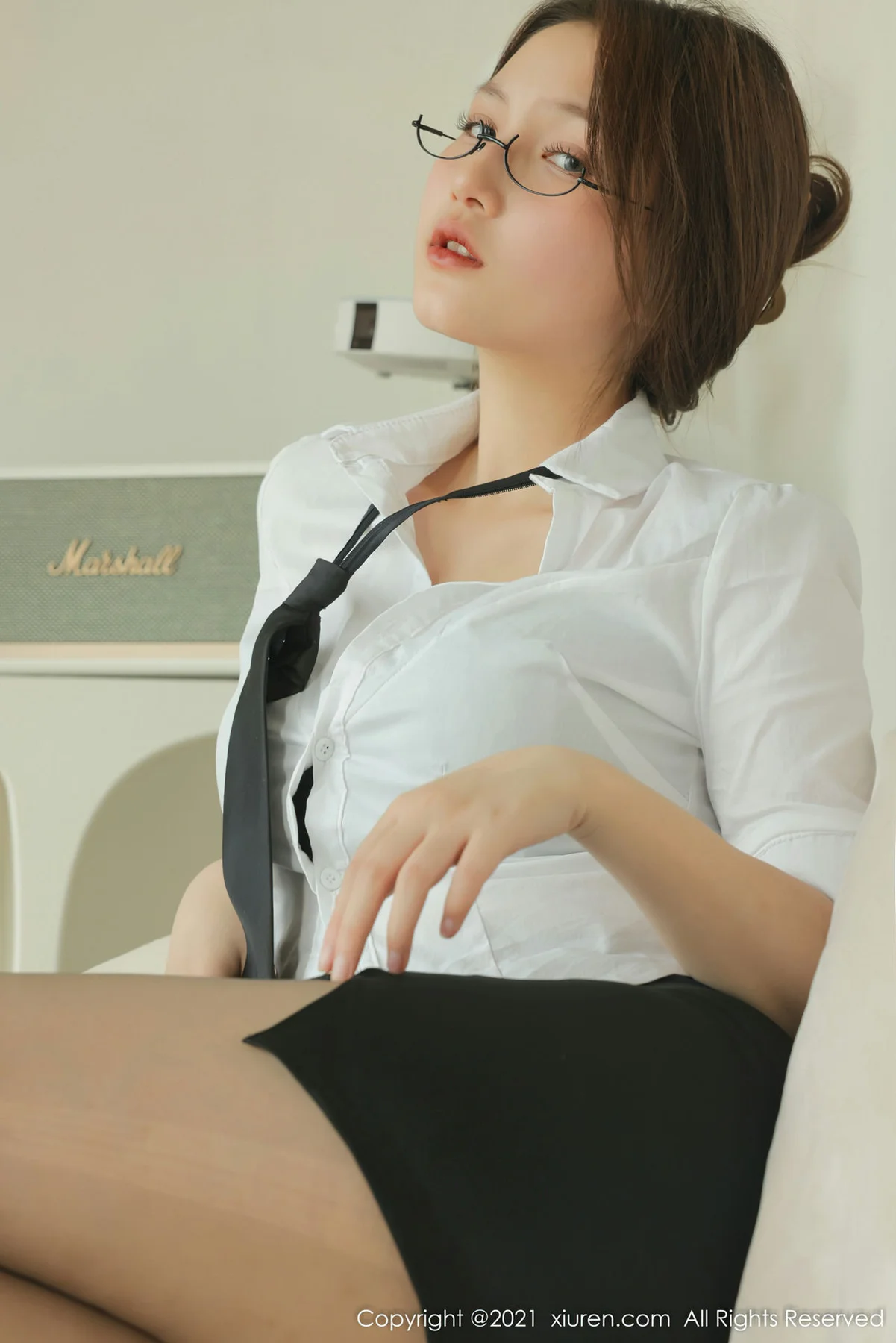 XiuRen 秀人 No.4311 新人模特 兔妹妹 首次写真 - 23