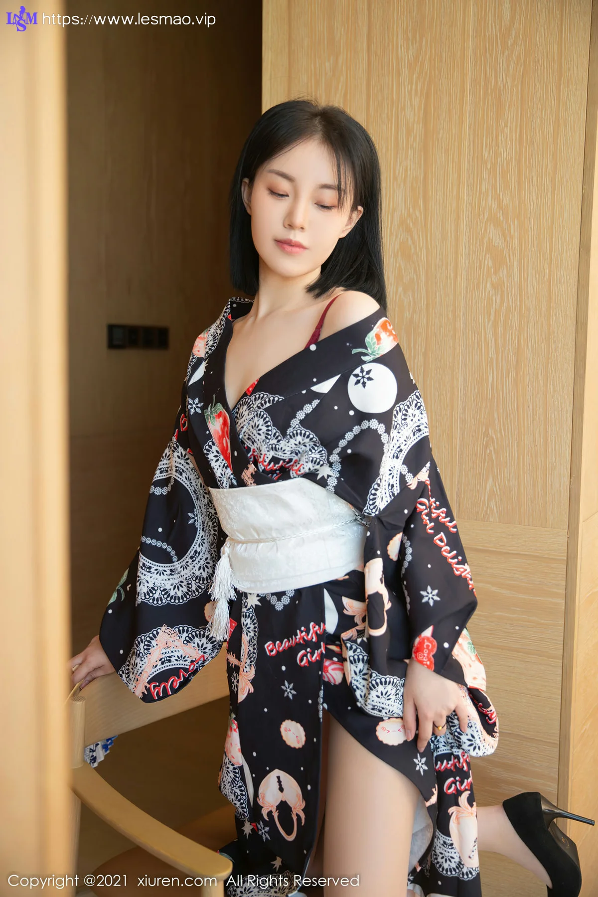 XiuRen 秀人 No.4313 日式和服与原色丝袜 一颗甜蛋黄a 性感写真222 - 12