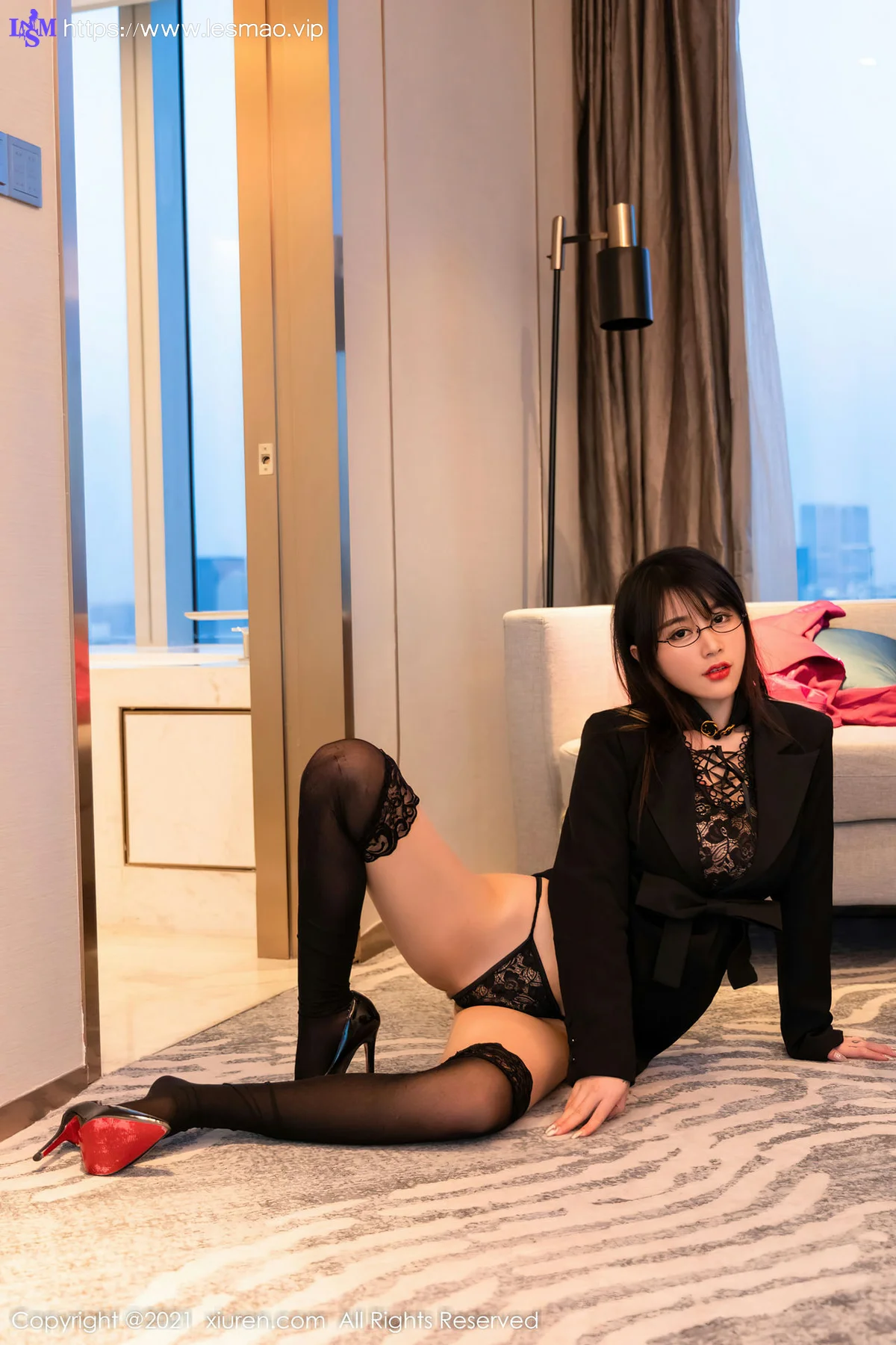 XiuRen 秀人 No.4317  蕾丝内衣  美七Mia 青海旅拍 - 18