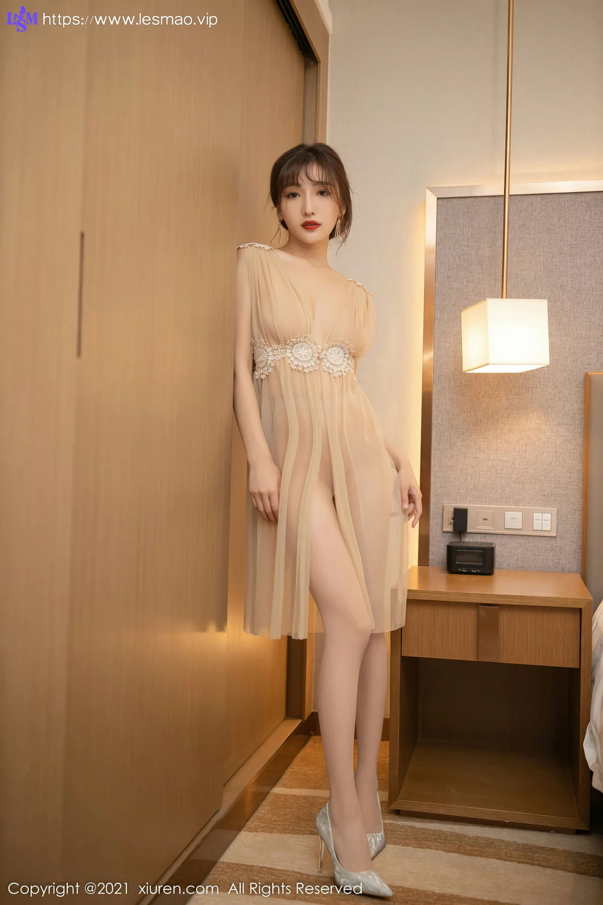 XiuRen 秀人 No.4347 透明轻纱上衣 陆萱萱 性感拍写真11 - 41