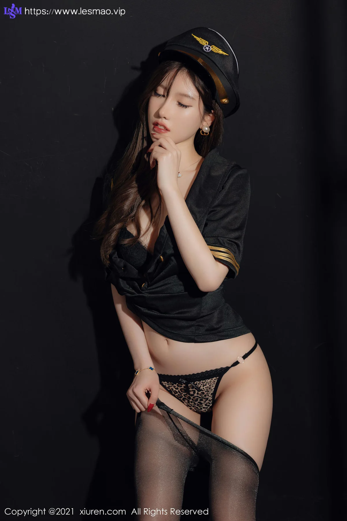 XiuRen 秀人 No.4355 空军制服 美桃酱 性感拍写真33 - 58