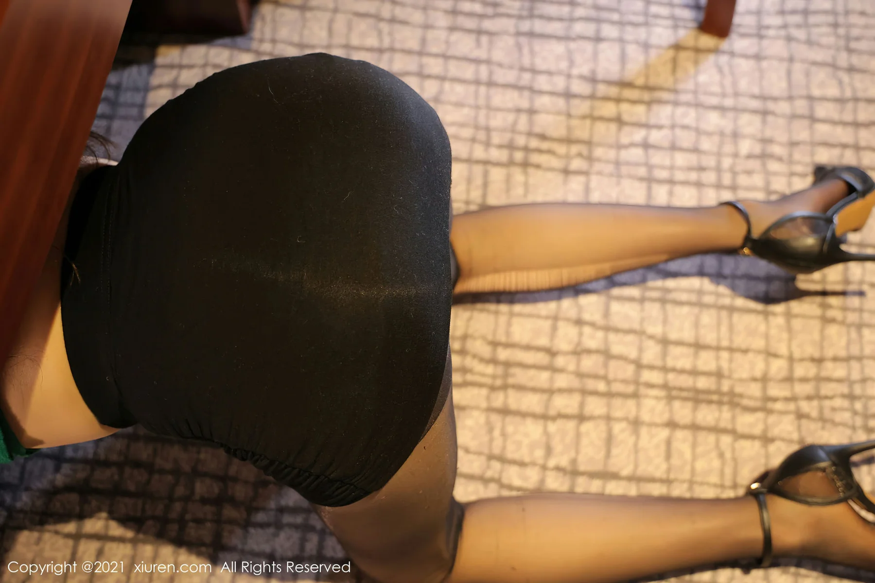 XiuRen 秀人 No.4358 美腿雪峰  月音瞳 性感写真 - 39
