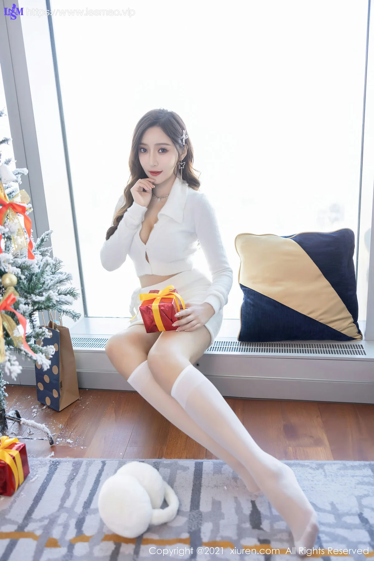 XiuRen 秀人 No.4359 圣诞节主题白丝 王馨瑶yanni 性感写真11 - 16