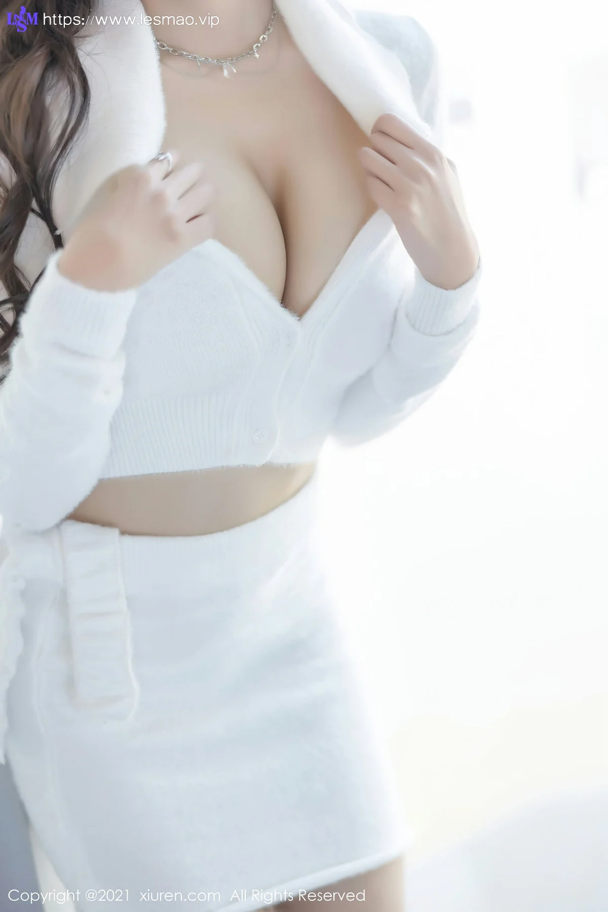 XiuRen 秀人 No.4359 圣诞节主题白丝 王馨瑶yanni 性感写真11 - 26