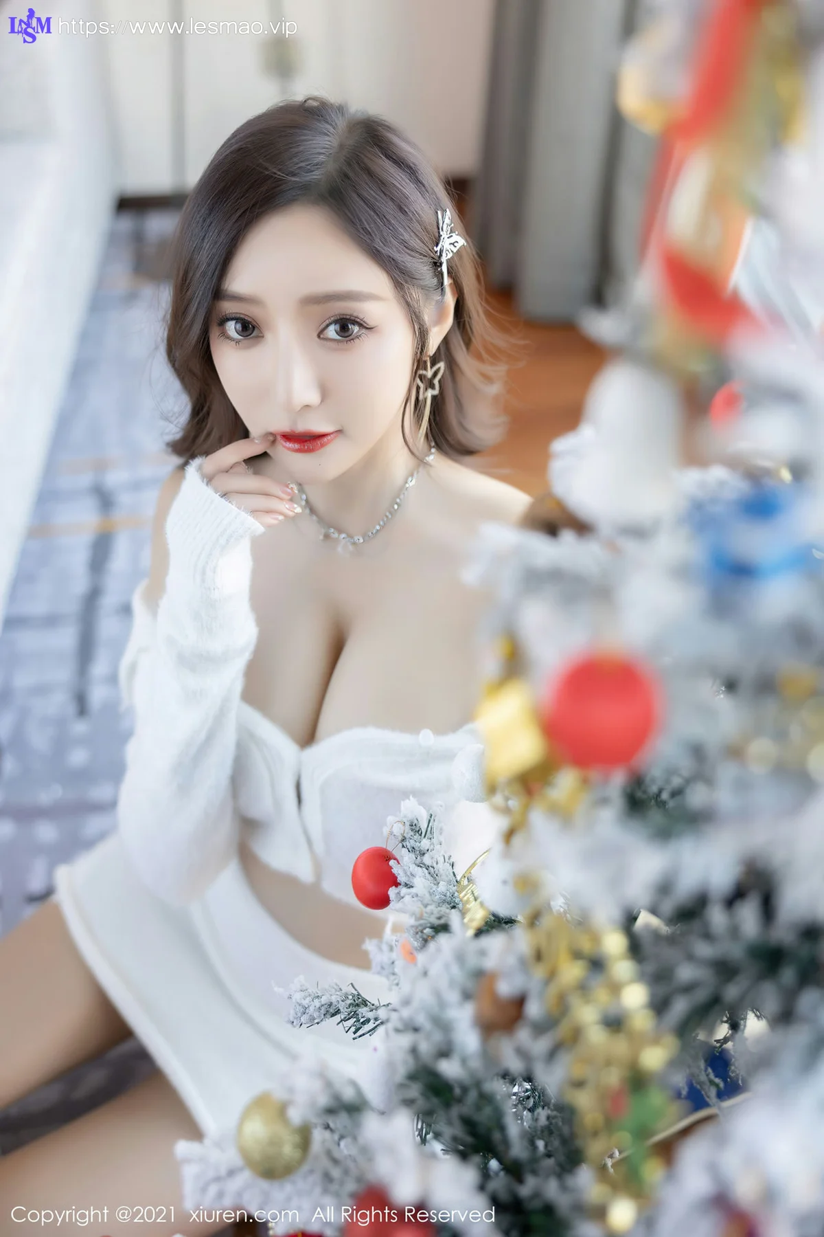 XiuRen 秀人 No.4359 圣诞节主题白丝 王馨瑶yanni 性感写真11 - 35