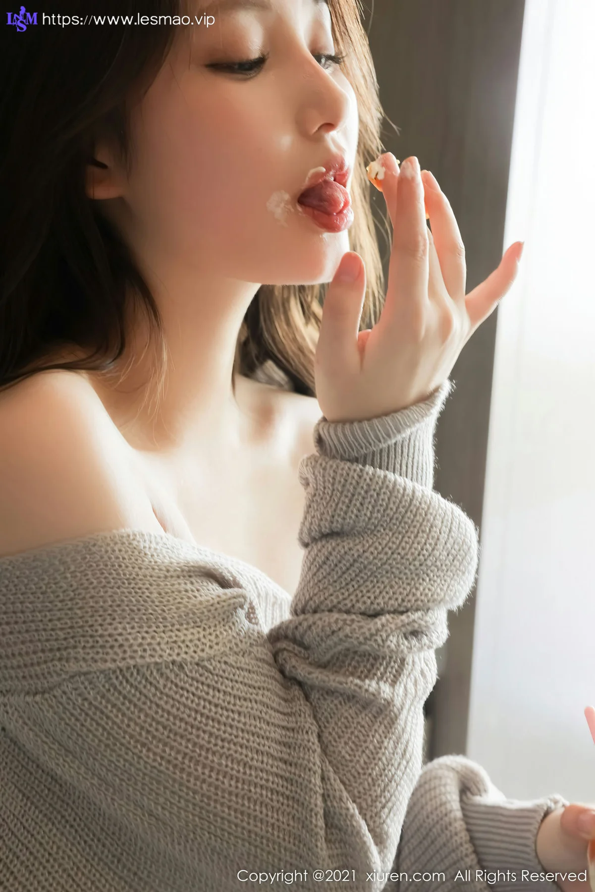 XiuRen 秀人 No.4369 格子短裙 兔妹妹 性感写真3 - 12
