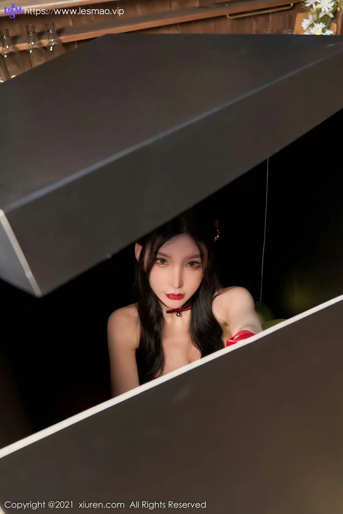 XiuRen 秀人 No.4385 红色丝带 周于希Sally 性感写真 - 11