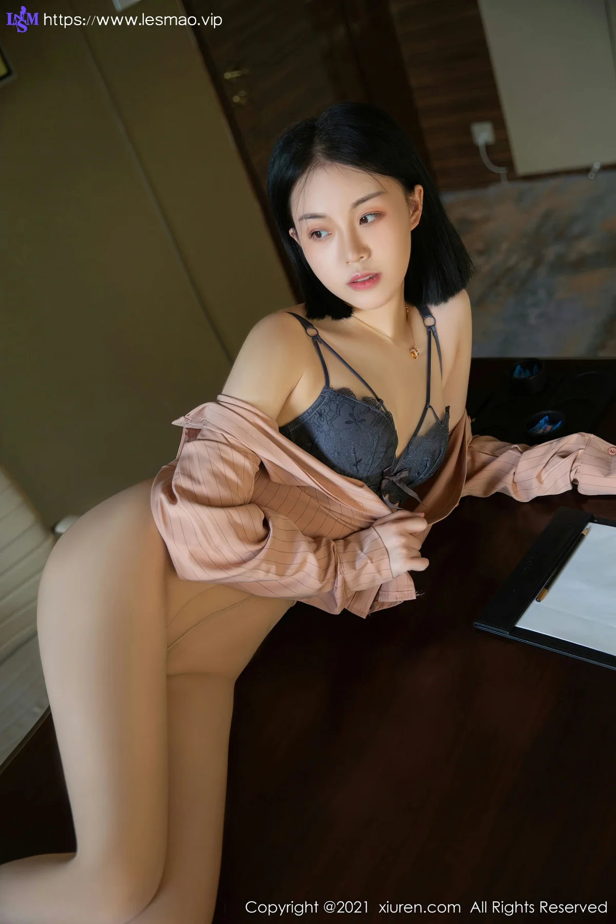 XiuRen 秀人 No.4393 原色丝袜玉体 一颗甜蛋黄a 性感写真1 - 53