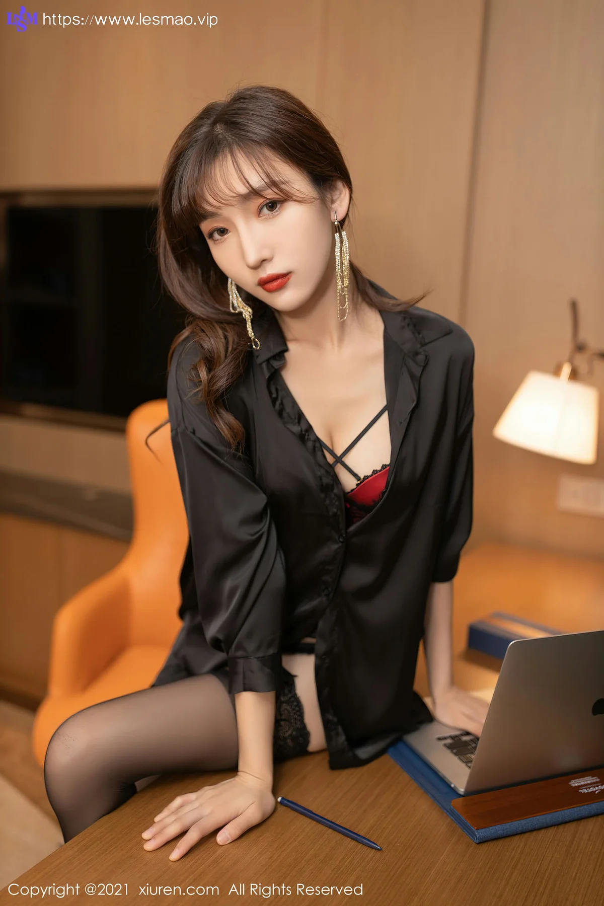 XiuRen 秀人 No.4396 和同事出差题材 陆萱萱 性感写真1 - 24