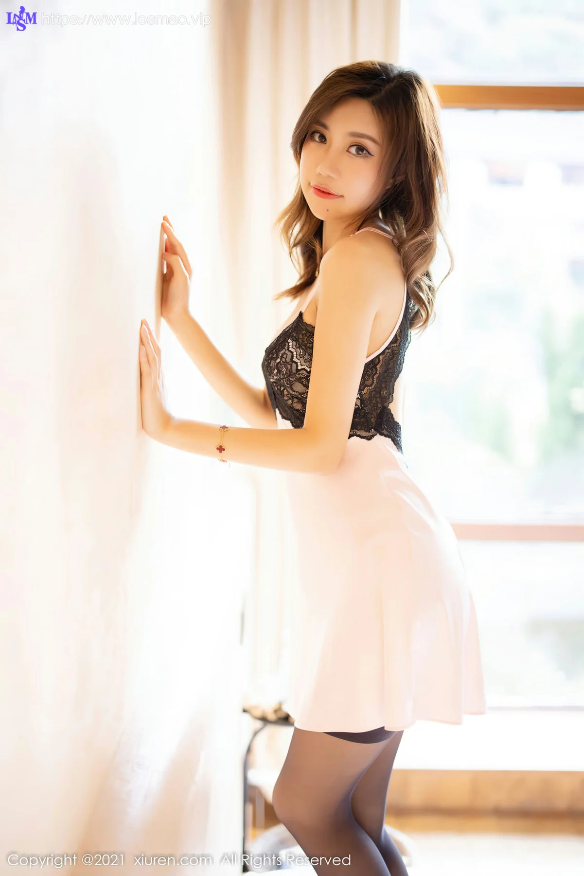 XiuRen 秀人 No.4398 迷人黑丝 绮里嘉ula 性感写真11 - 26