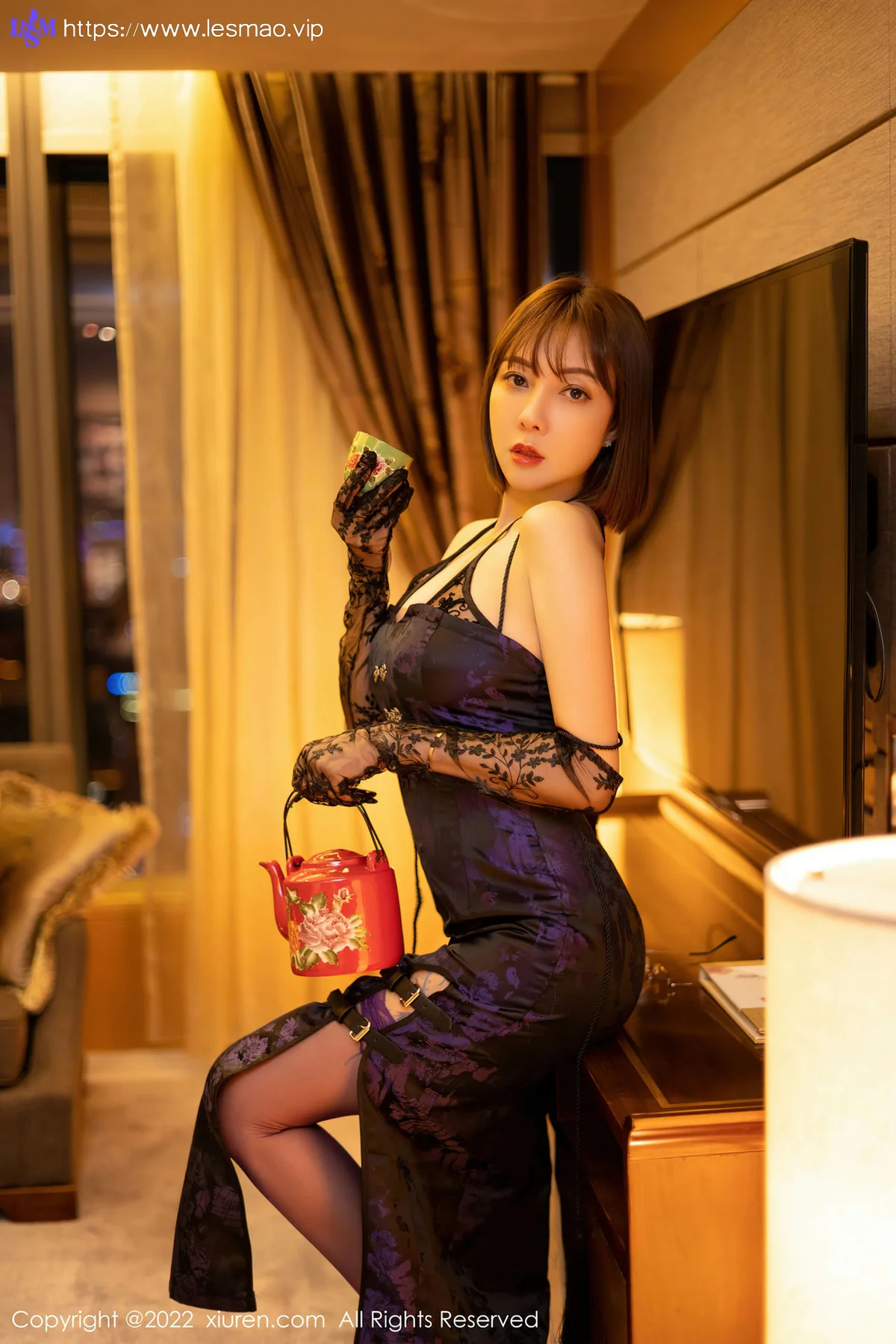 XiuRen 秀人 No.4422 透明紫色丝袜 果儿Victoria 性感御姐青海旅拍 - 11