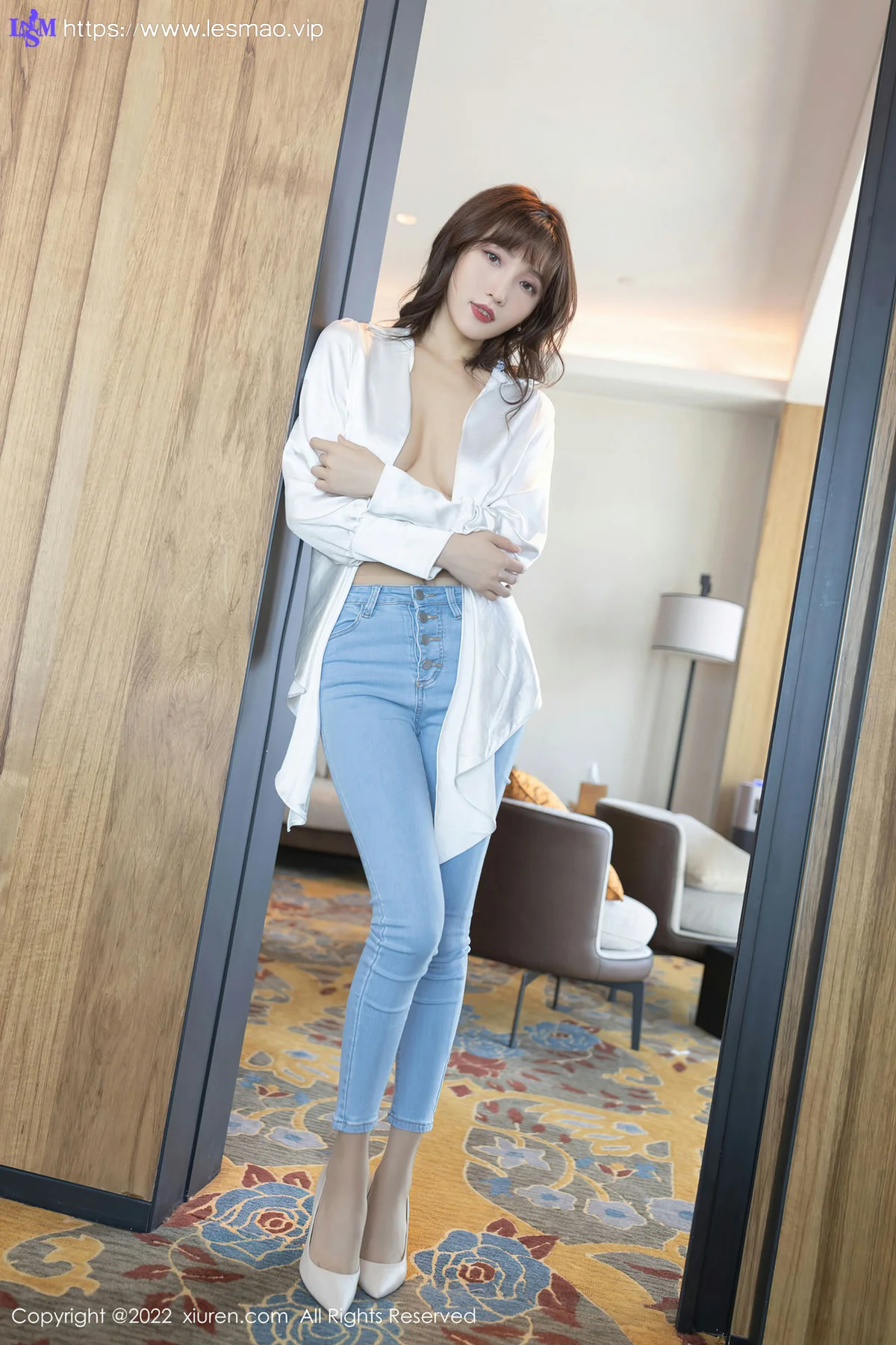 XiuRen 秀人 No.4425 简约白T 陆萱萱 性感写真90P - 61