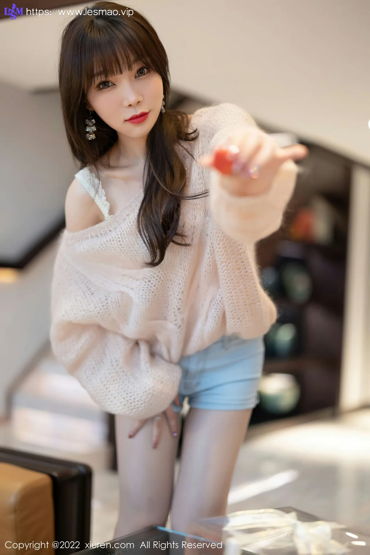 XiuRen 秀人 No.4435 淡黄色毛衣 芝芝Booty 性感写真22 - 16