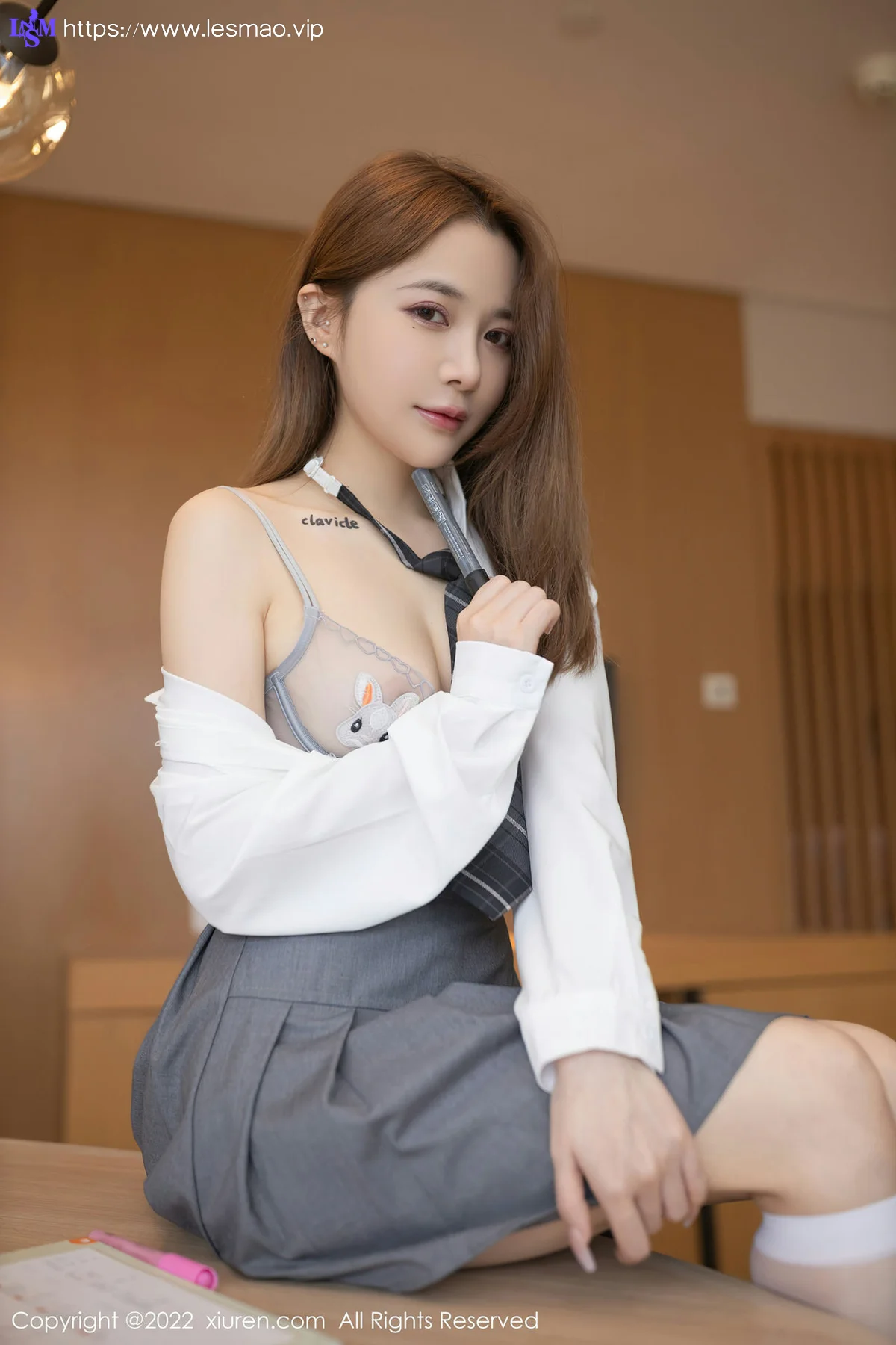 XiuRen 秀人 No.4436 清纯制服诱惑 鱼子酱Fish 性感写真1 - 25