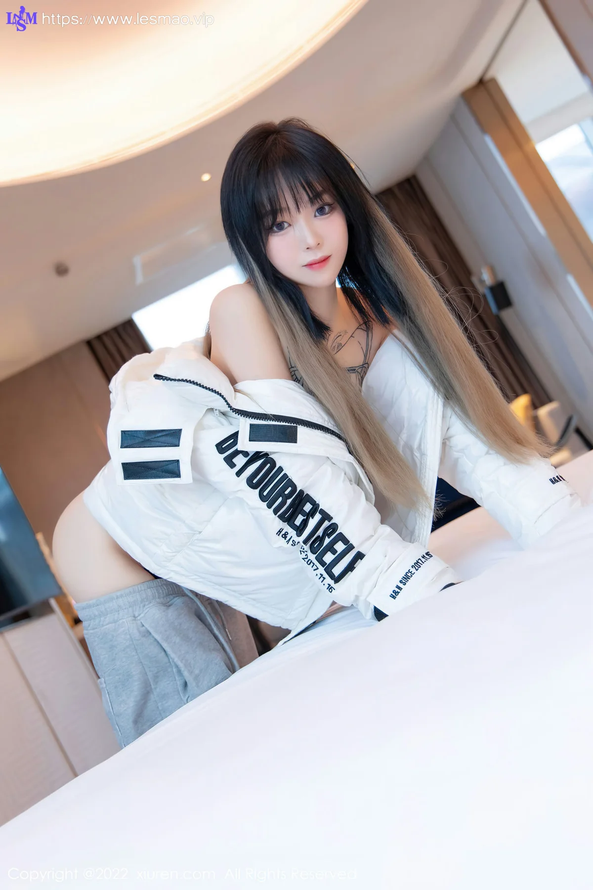 XiuRen 秀人 No.4470 极致美腿 奶瓶. 性感写真1 - 21