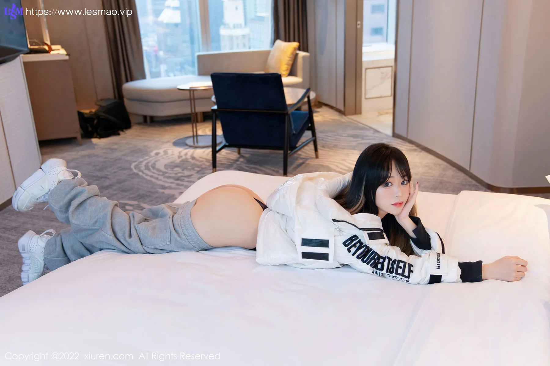 XiuRen 秀人 No.4470 极致美腿 奶瓶. 性感写真1 - 30