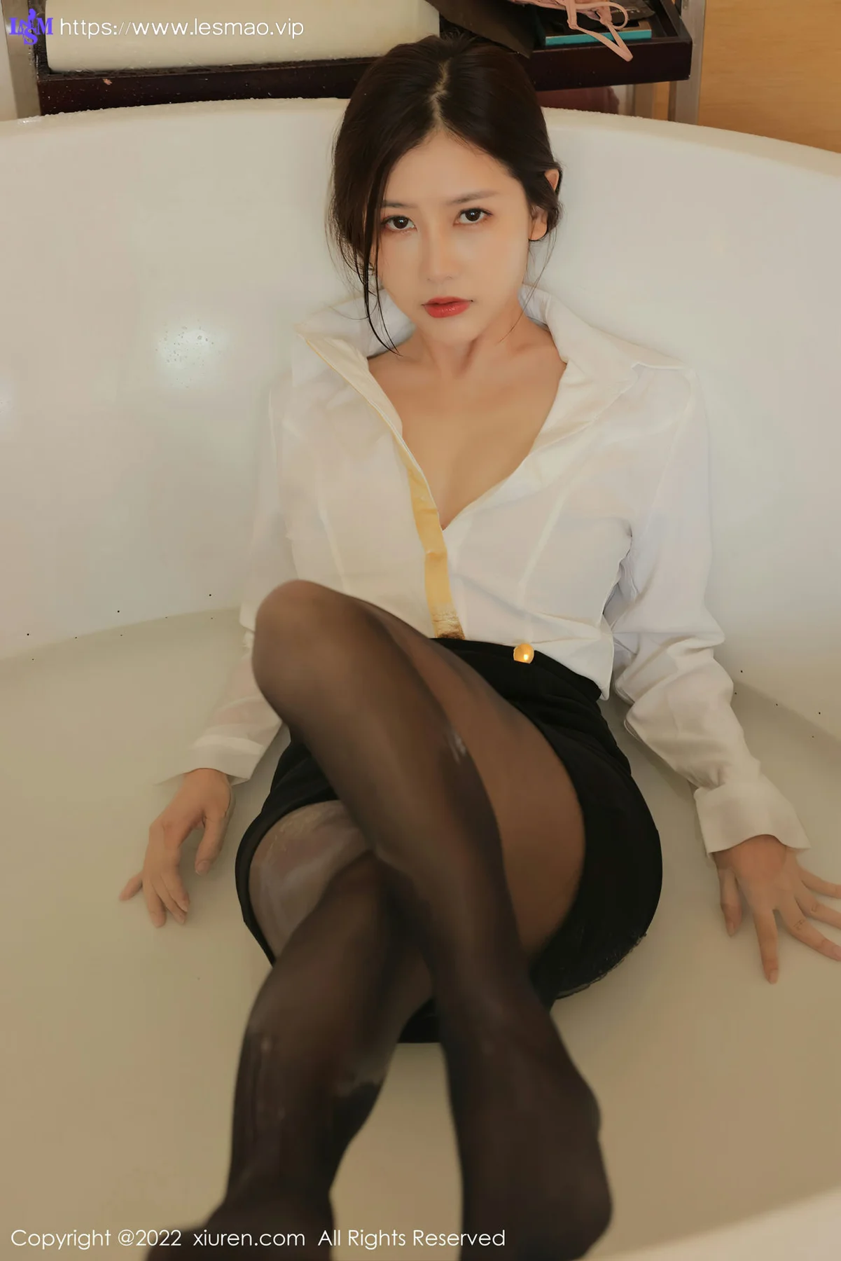 XiuRen 秀人 No.4472 私人女管家 尹甜甜 三亚旅拍1 - 51