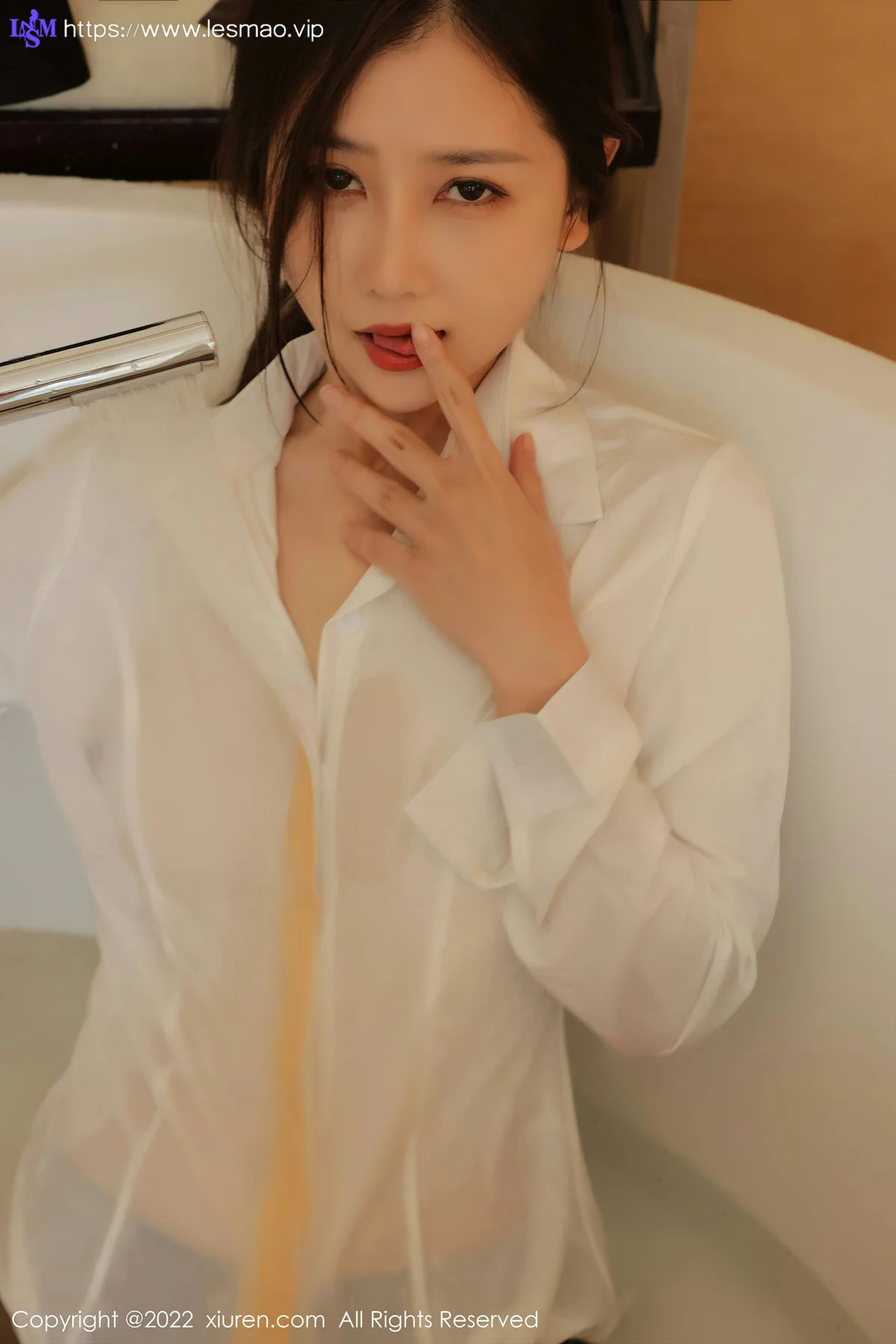 XiuRen 秀人 No.4472 私人女管家 尹甜甜 三亚旅拍1 - 59