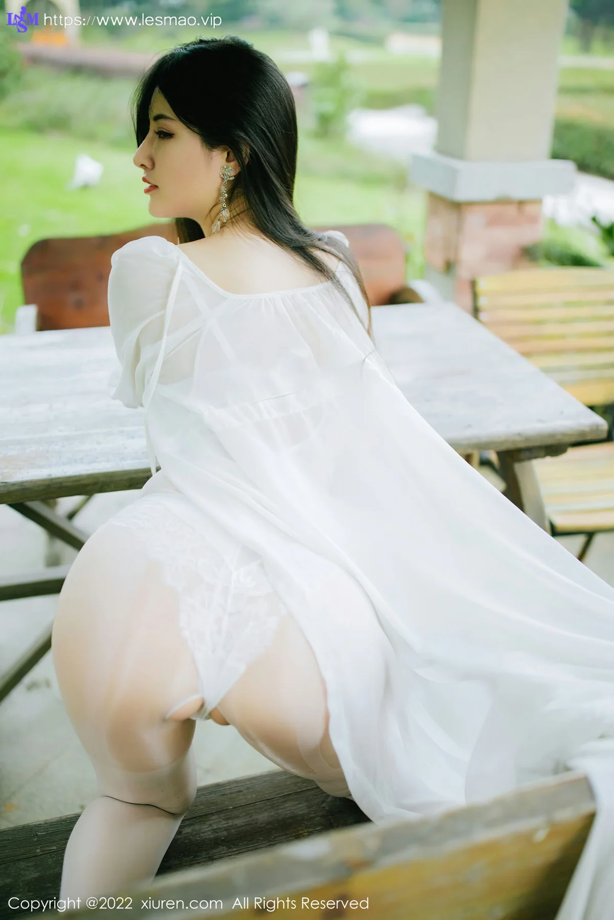 XiuRen 秀人 No.4476 户外白丝 诗诗kiki 性感写真33 - 14
